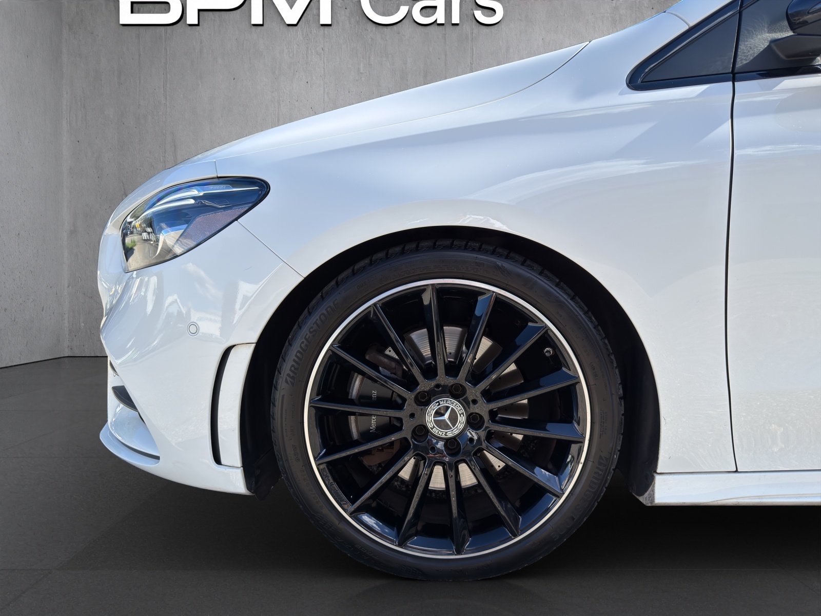 MERCEDES-BENZ Classe B W247 B 220 d AMG Line-image-6