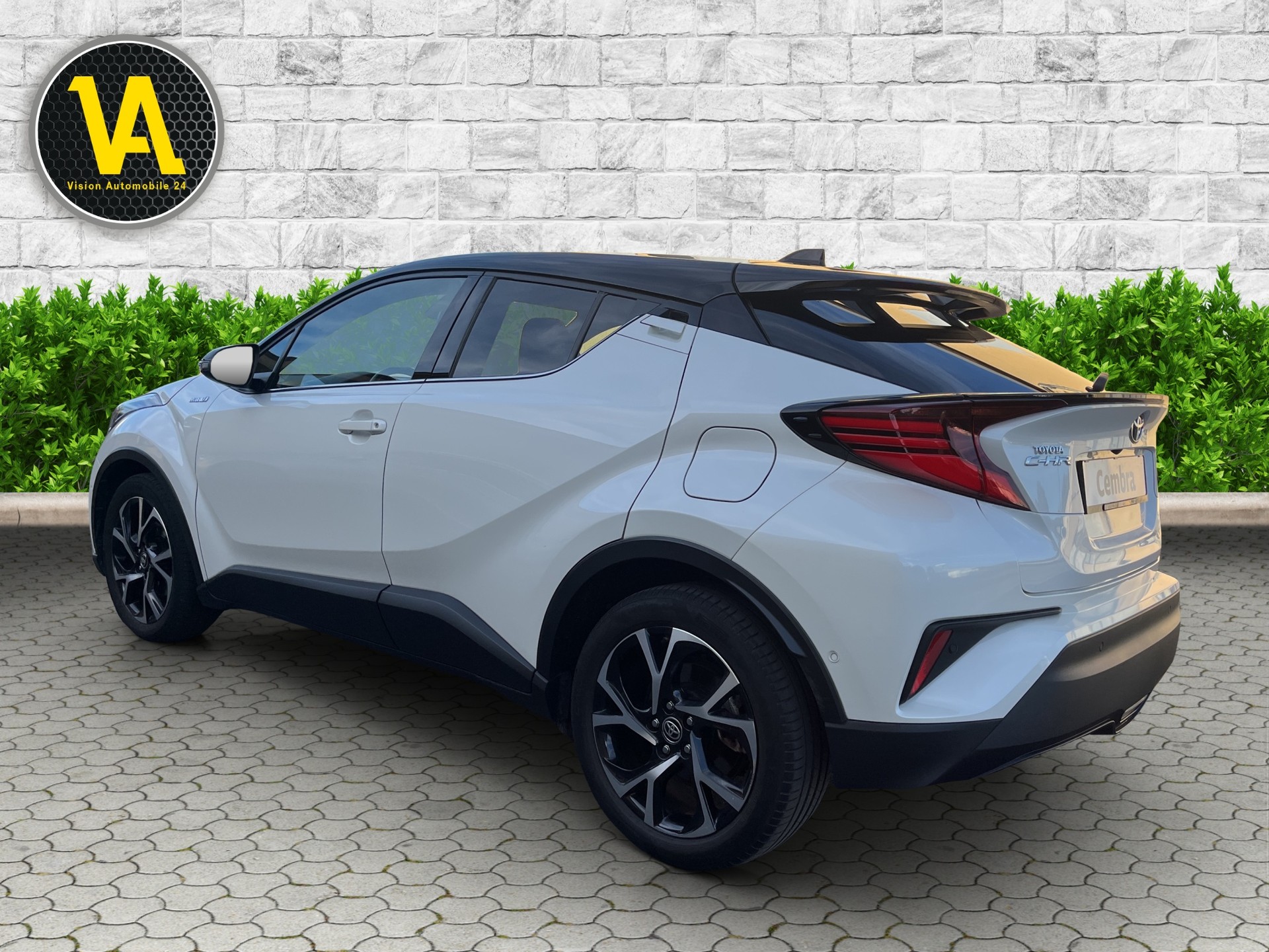 TOYOTA C-HR 1.8 HSD CVT Premium-image-5