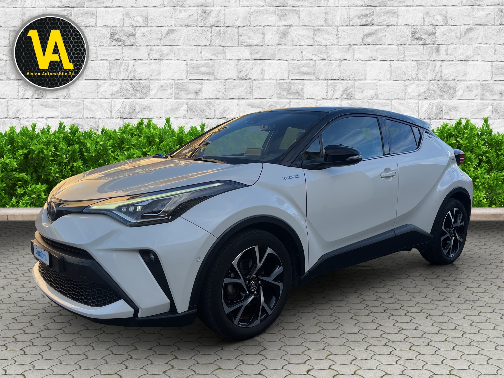 TOYOTA C-HR 1.8 HSD CVT Premium-image-3