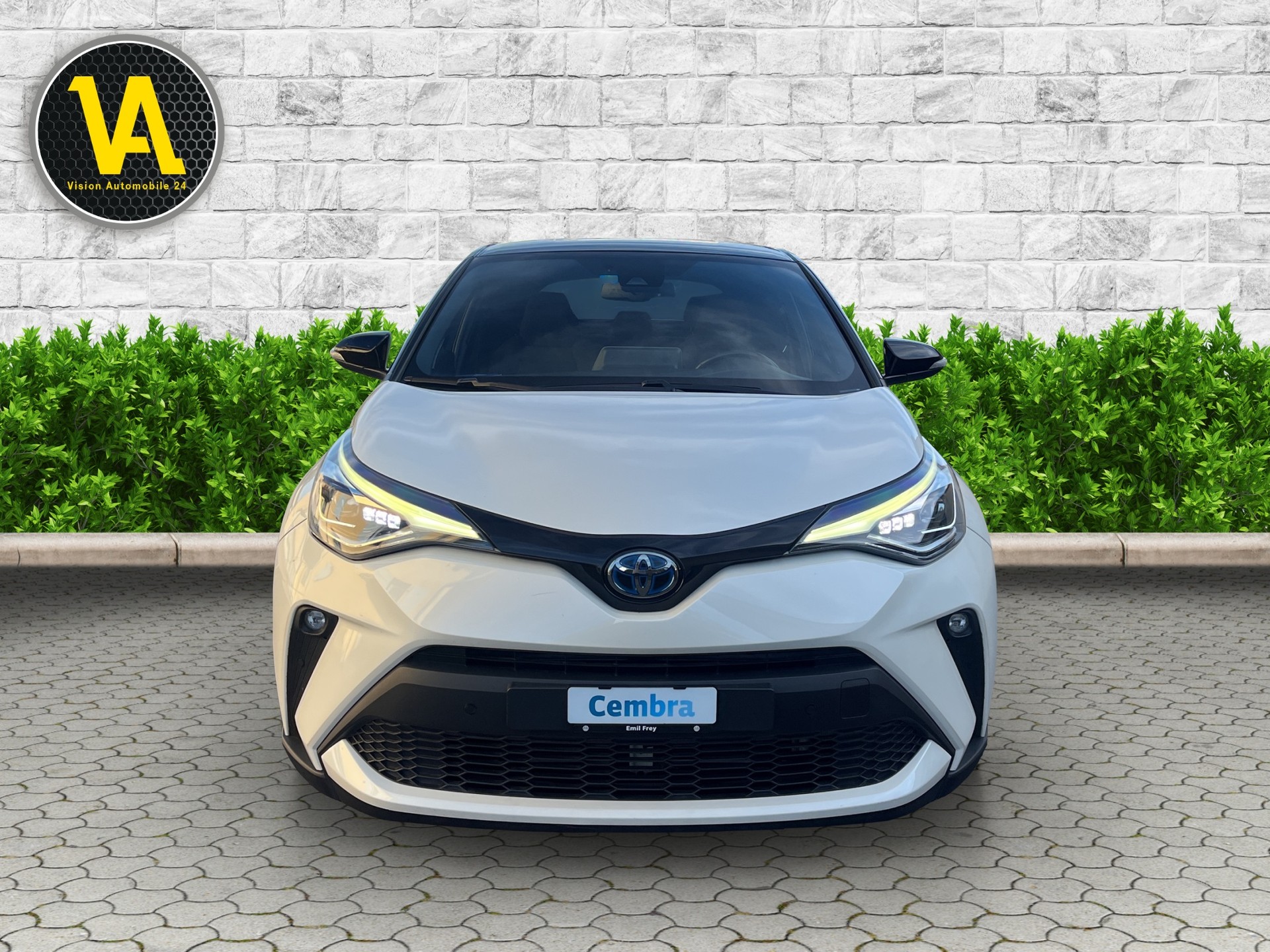TOYOTA C-HR 1.8 HSD CVT Premium-image-1