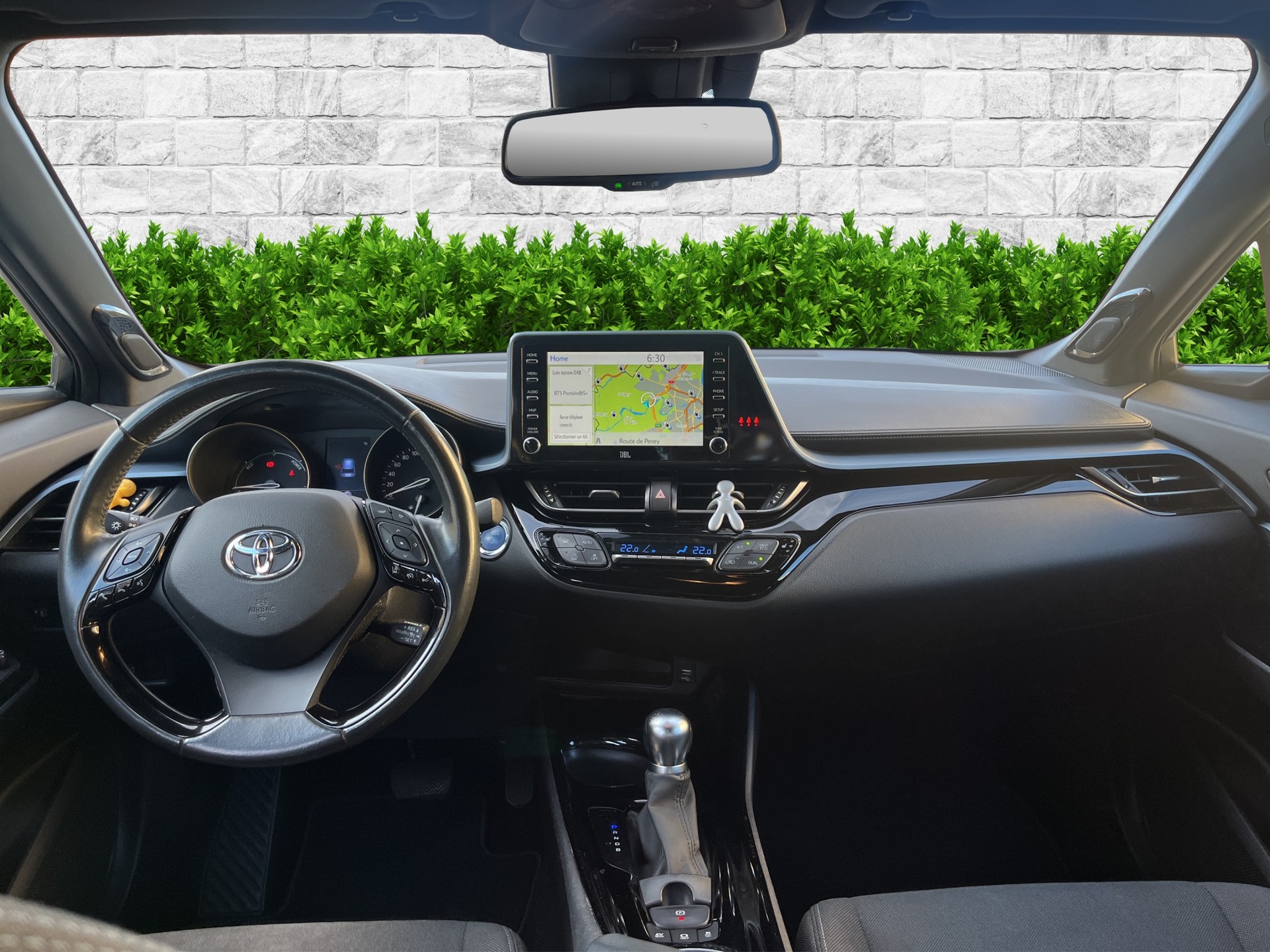 TOYOTA C-HR 1.8 HSD CVT Premium-image-9