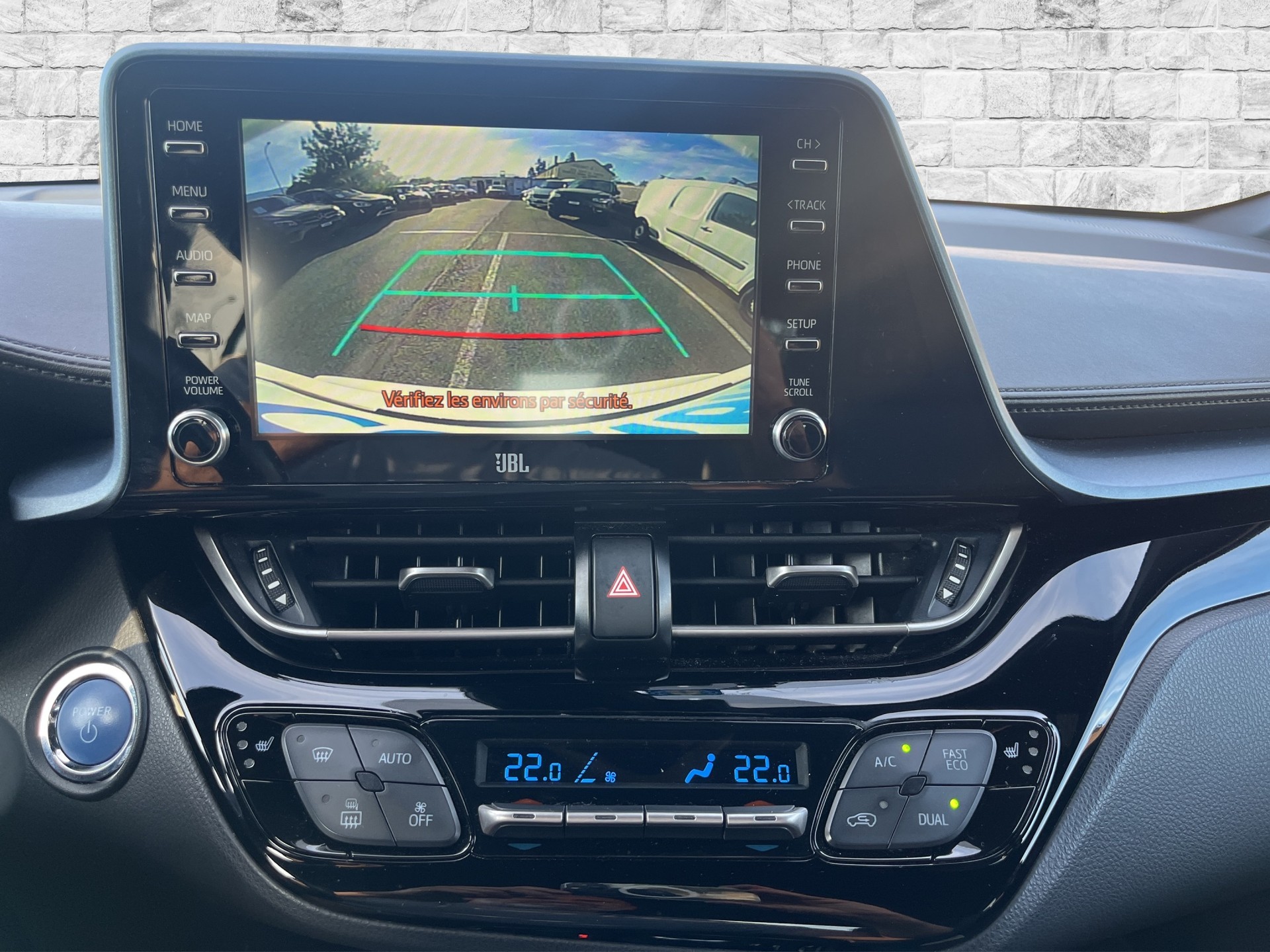 TOYOTA C-HR 1.8 HSD CVT Premium-image-11
