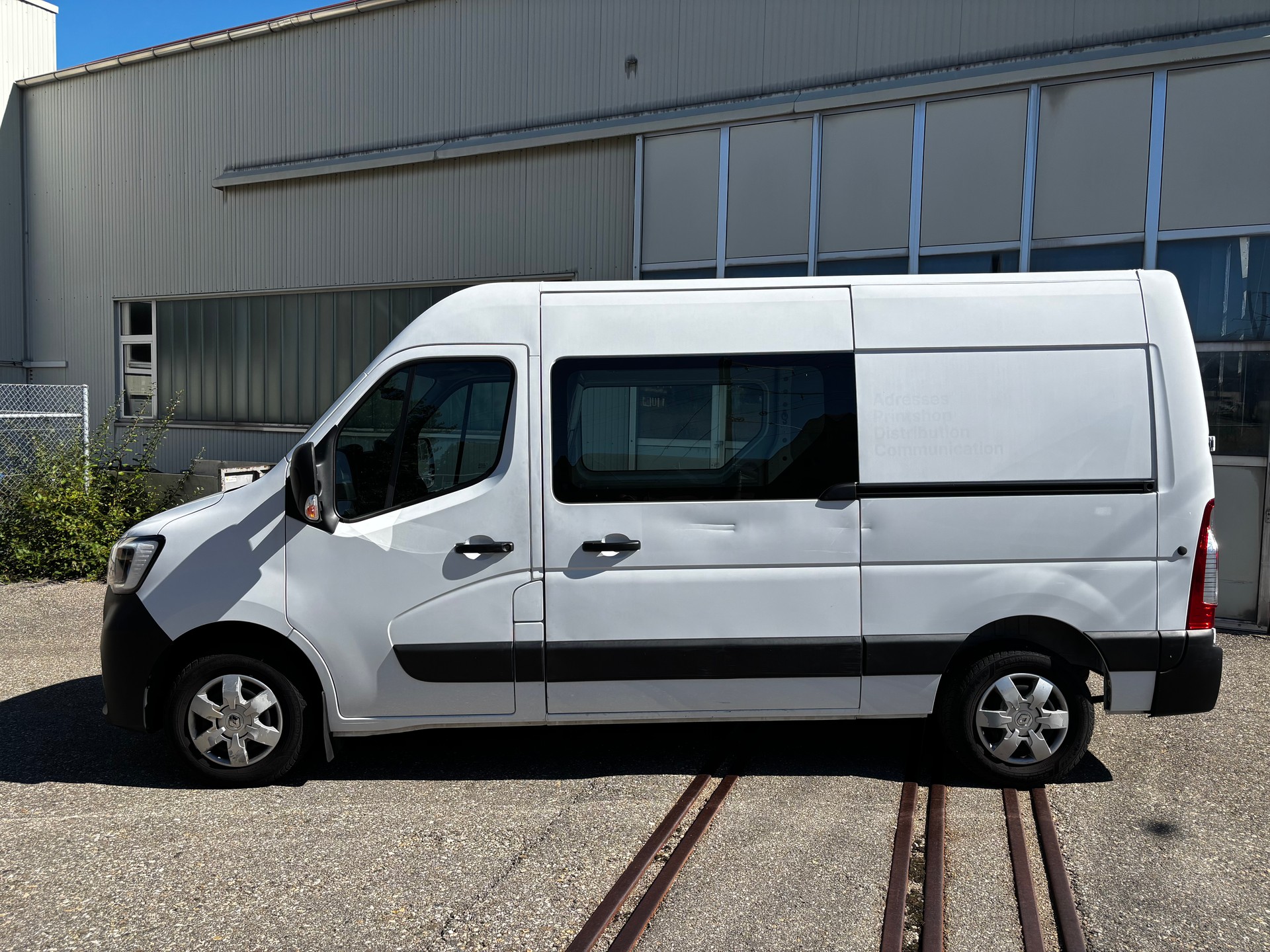 RENAULT Master T33 2.3dCi 135 L2H2-image-2