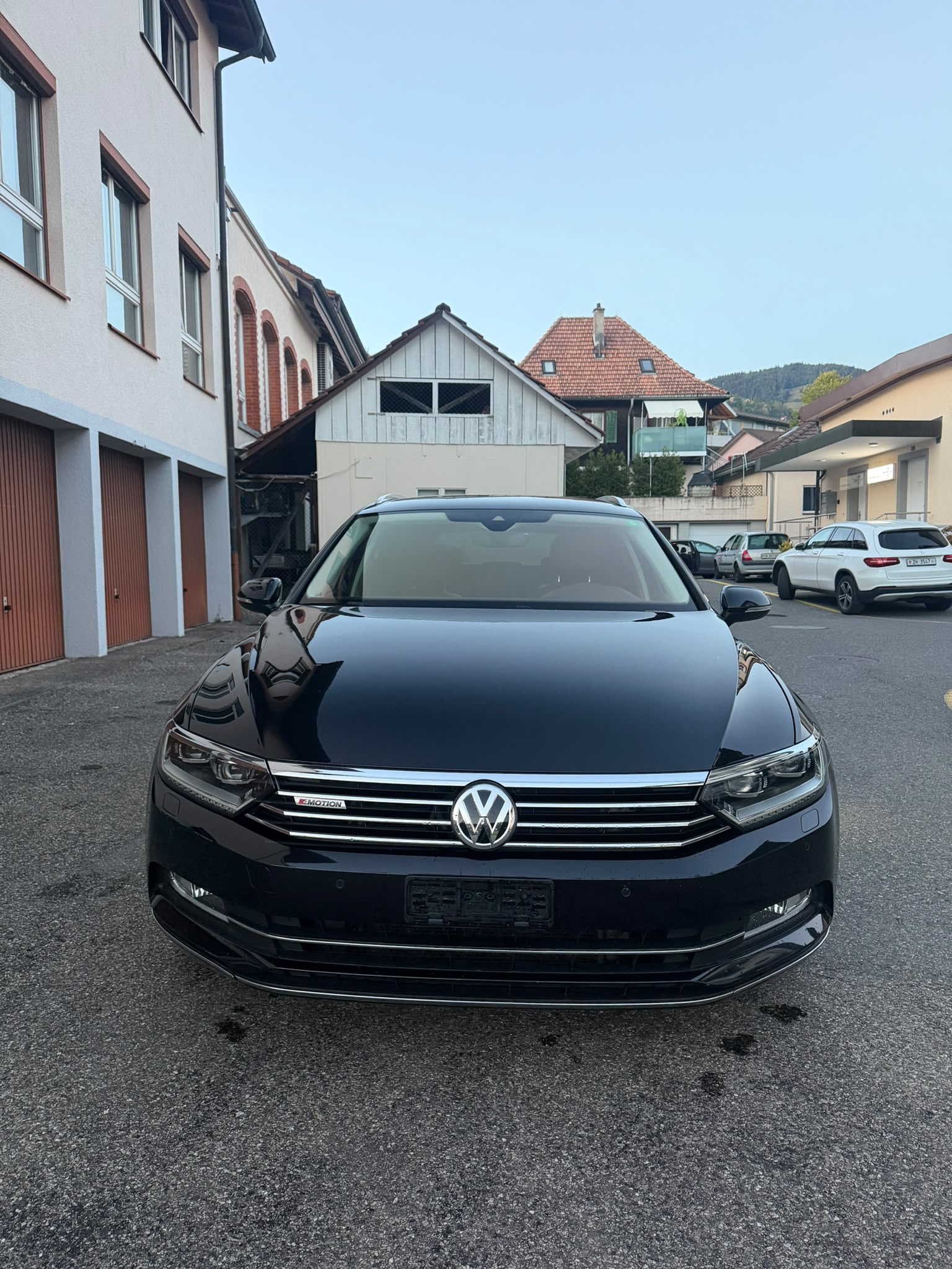 VW Passat Variant 2.0 TDI BMT Highline DSG 4Motion-image-1