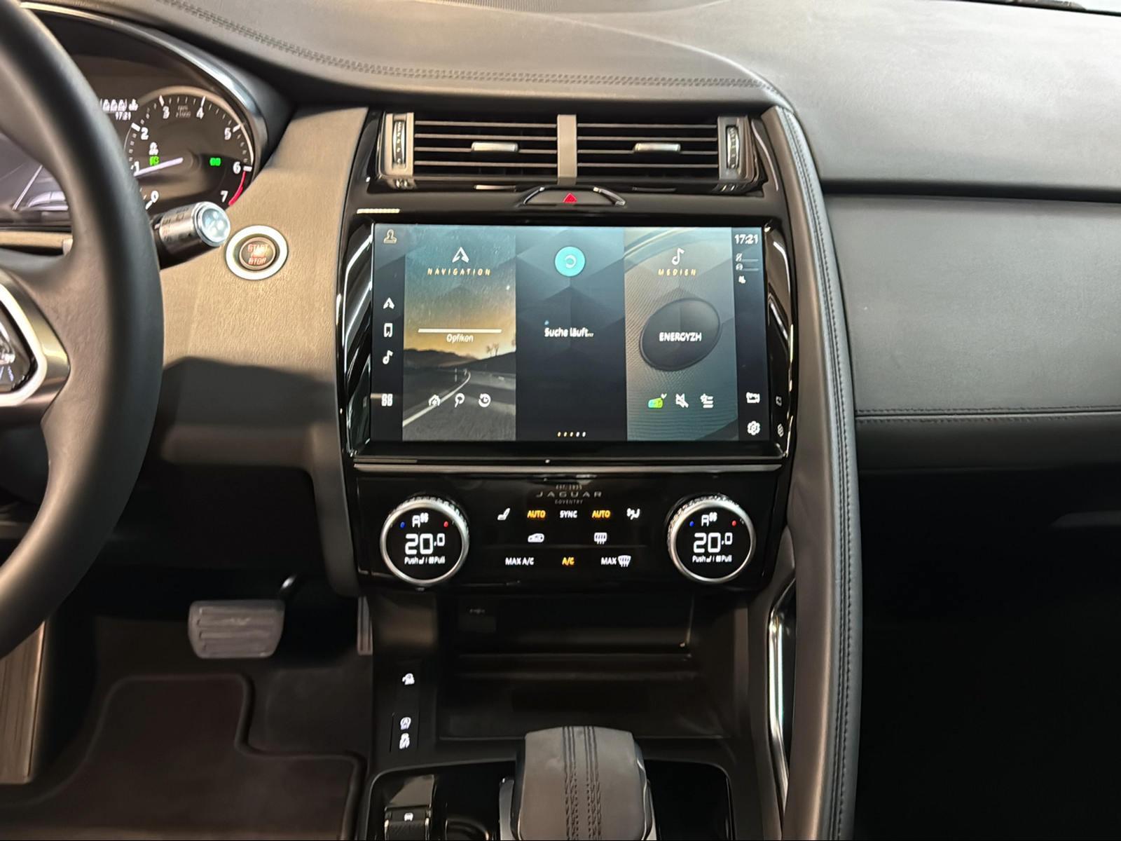 JAGUAR E-Pace 2.0 I4 200 SE AWD-image-11