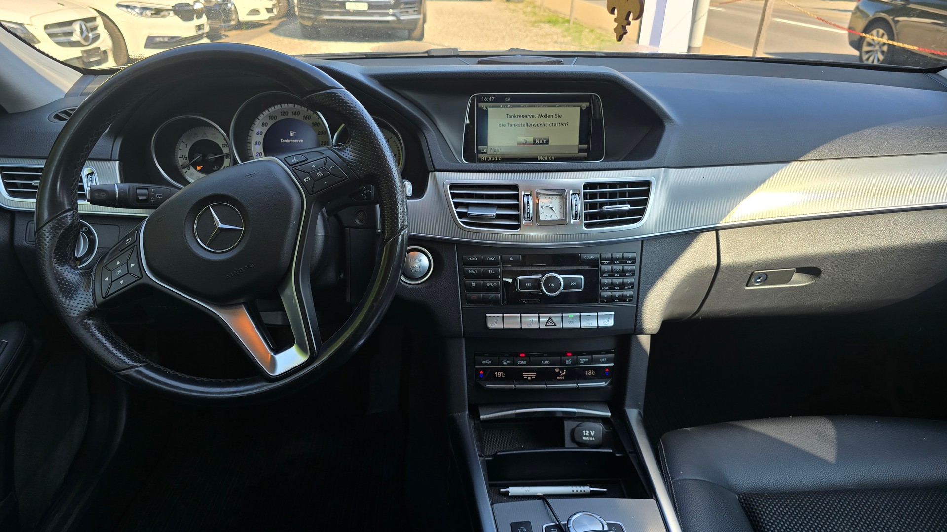 MERCEDES-BENZ E 250 BlueTEC 4Matic 7G-Tronic-image-8
