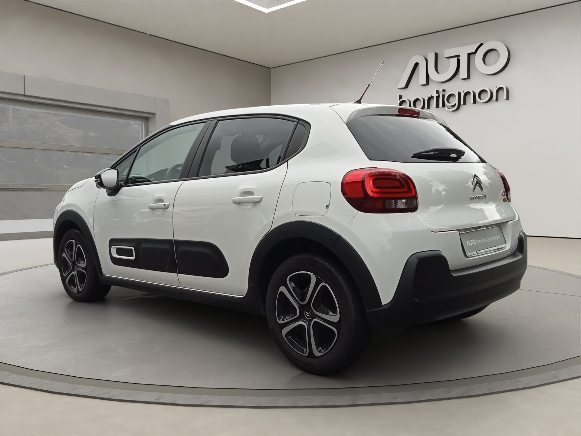 CITROEN C3 1.2i PureTech Swiss Edition-image-6