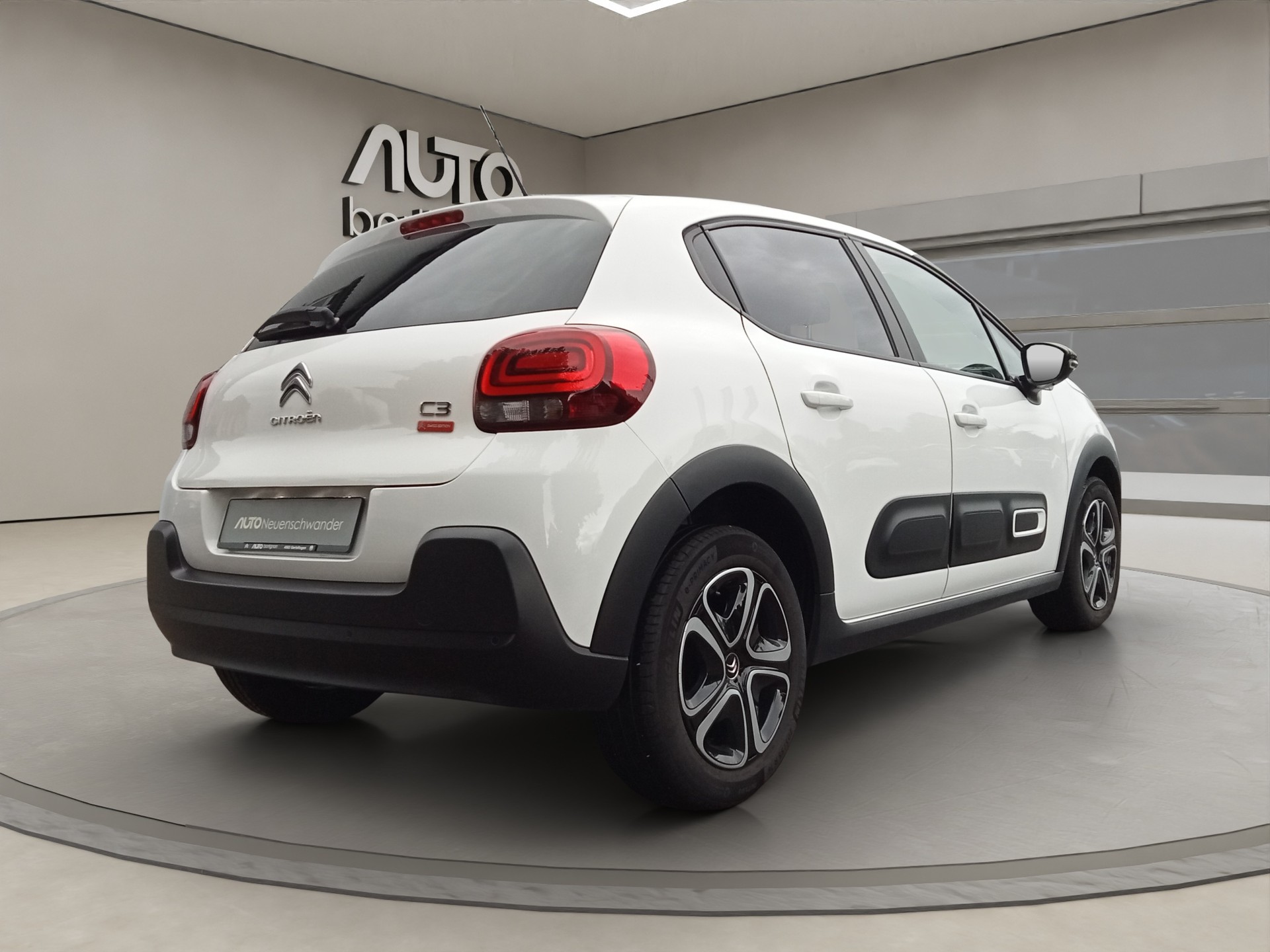 CITROEN C3 1.2i PureTech Swiss Edition-image-4