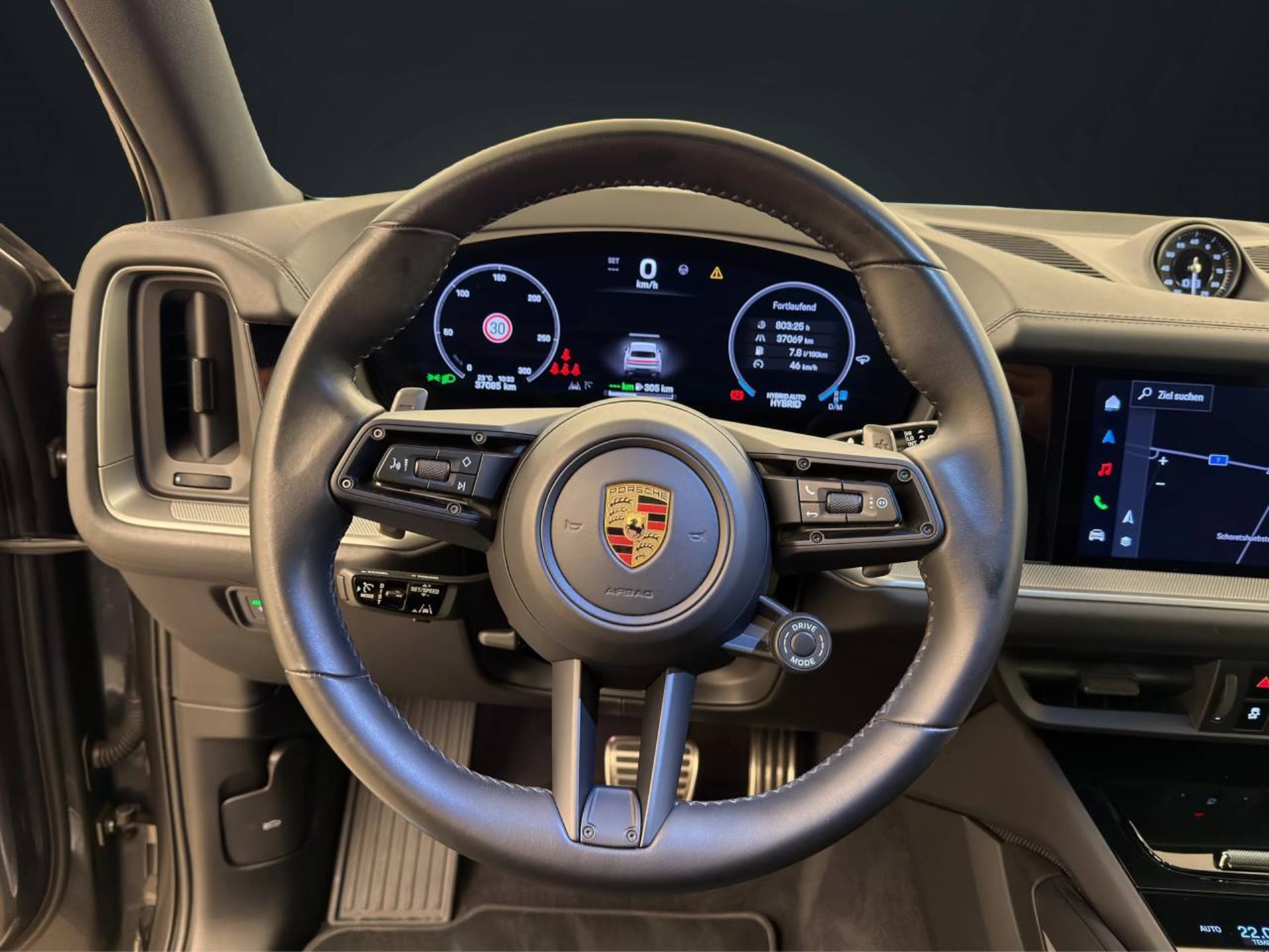PORSCHE Cayenne S E-Hybrid-image-12