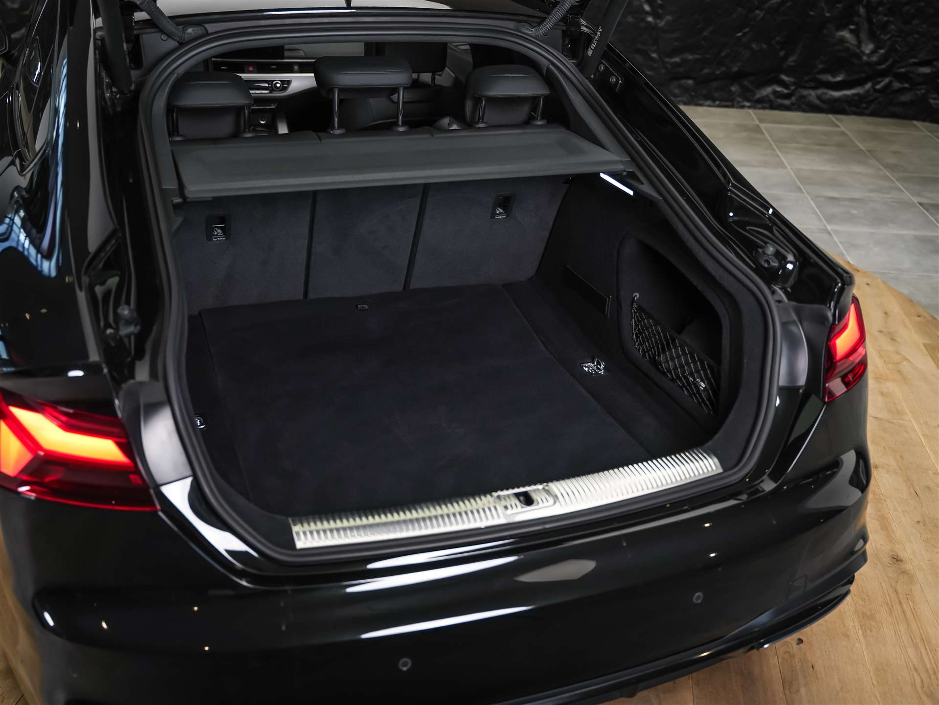 AUDI A5 Sportback 40 TDI advanced S-tronic*Sofort Verfügbar*Voll Leder*-image-39