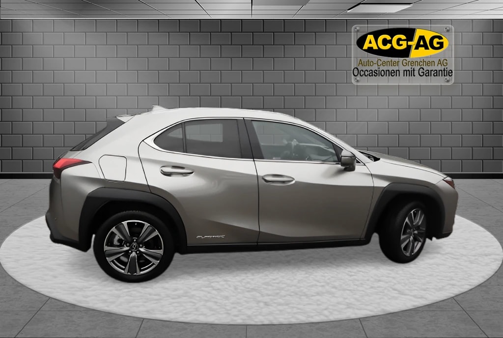 LEXUS UX 300e Excellence Automatic ** Voll-Leder Ausstattung ** Gr-Navi ** RF-Kamera 360° ** Glasschiebedach ** HUD ** Neues Modell-image-5