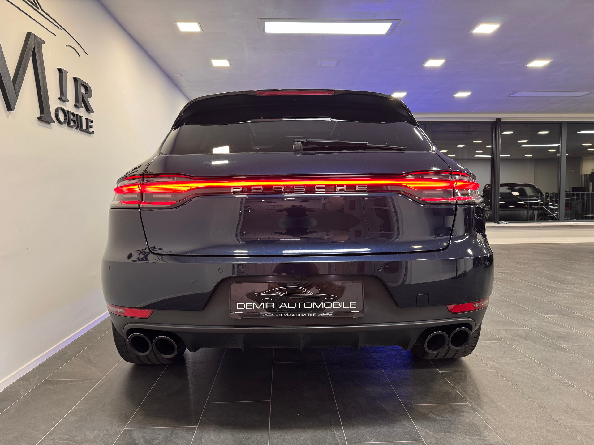 PORSCHE Macan S PDK *Panorama / Sport Chrono / 360 Kamera / Bose / CH-Fahrzeug / Matrix LED*-image-4