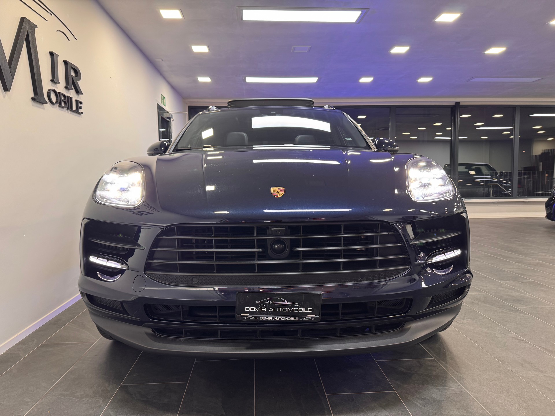 PORSCHE Macan S PDK *Panorama / Sport Chrono / 360 Kamera / Bose / CH-Fahrzeug / Matrix LED*-image-1
