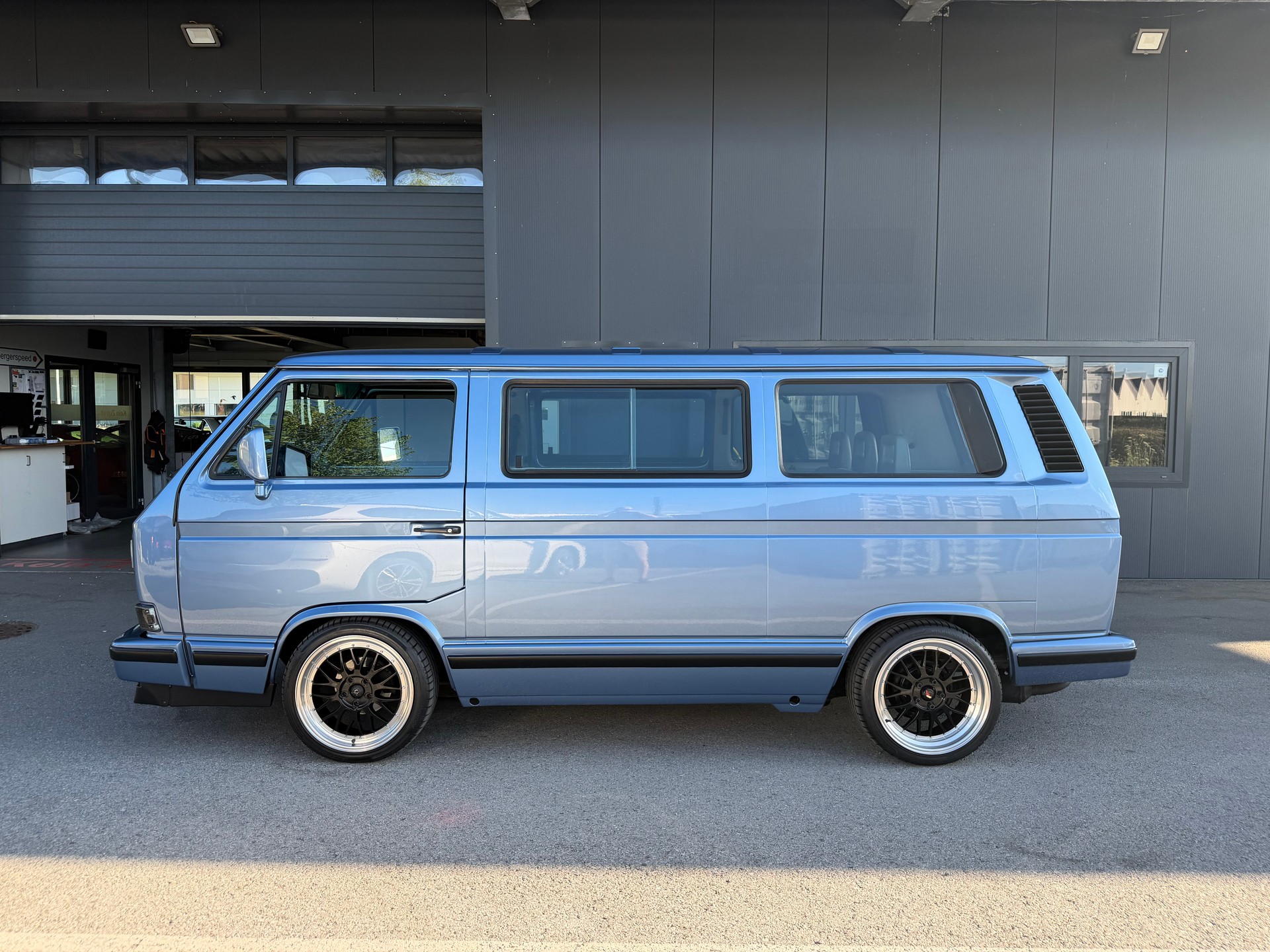 VW T3 2.1 Hannover Edition-image-14
