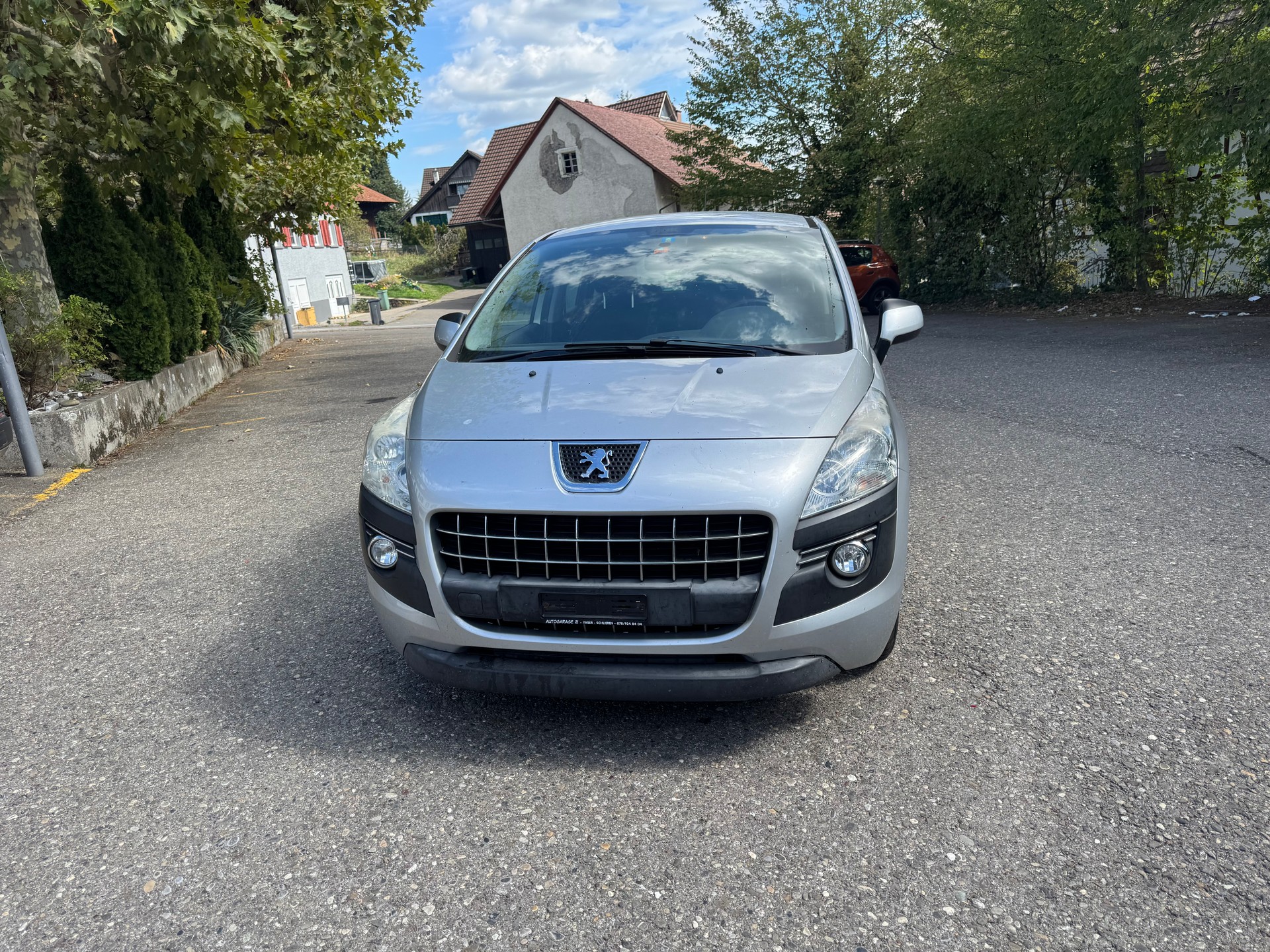 PEUGEOT 3008 1.6 HDI Business EGS6-image-0