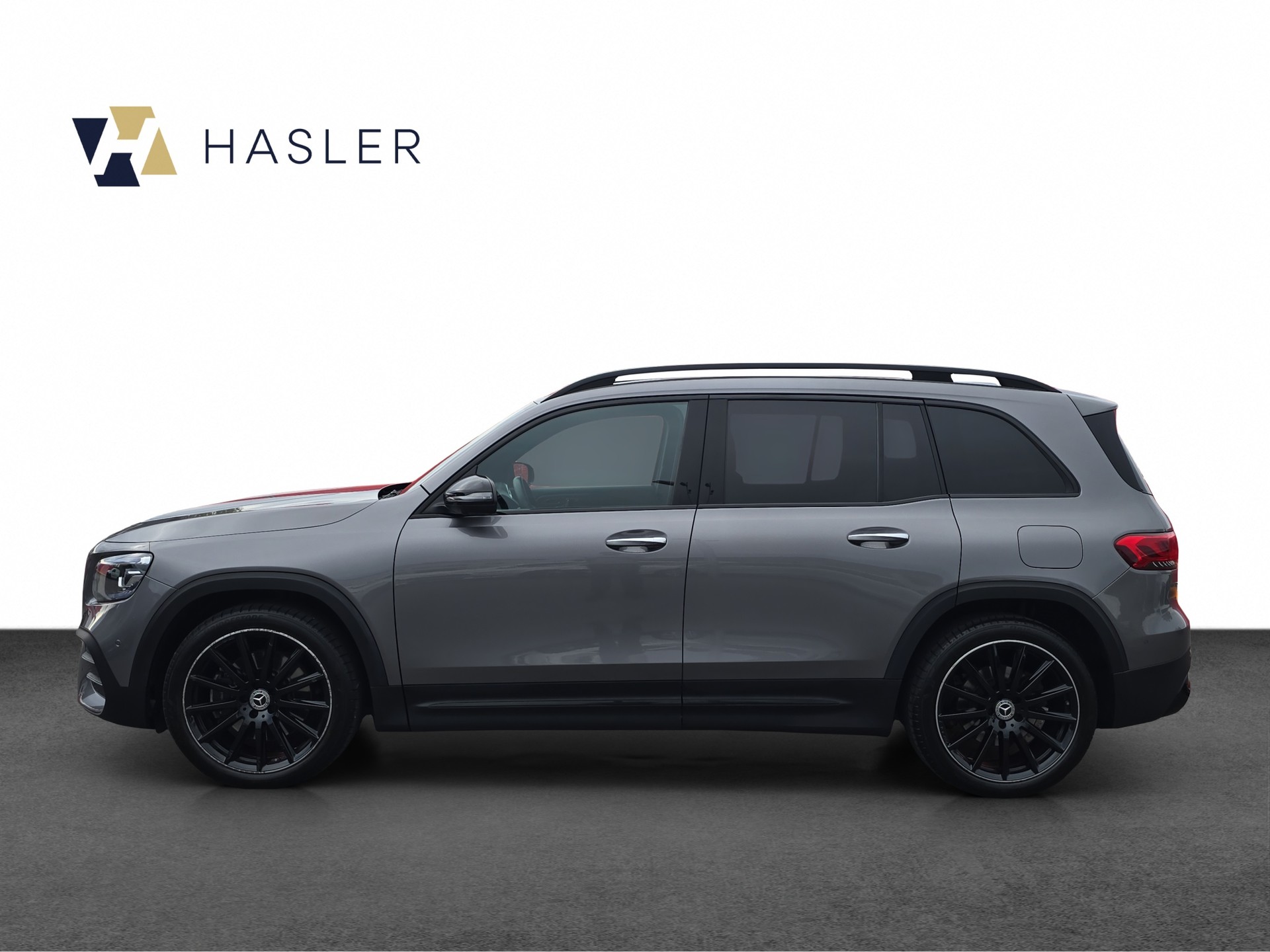 MERCEDES-BENZ GLB 250 4Matic AMG Line 8G-Tronic-showroom-element-2