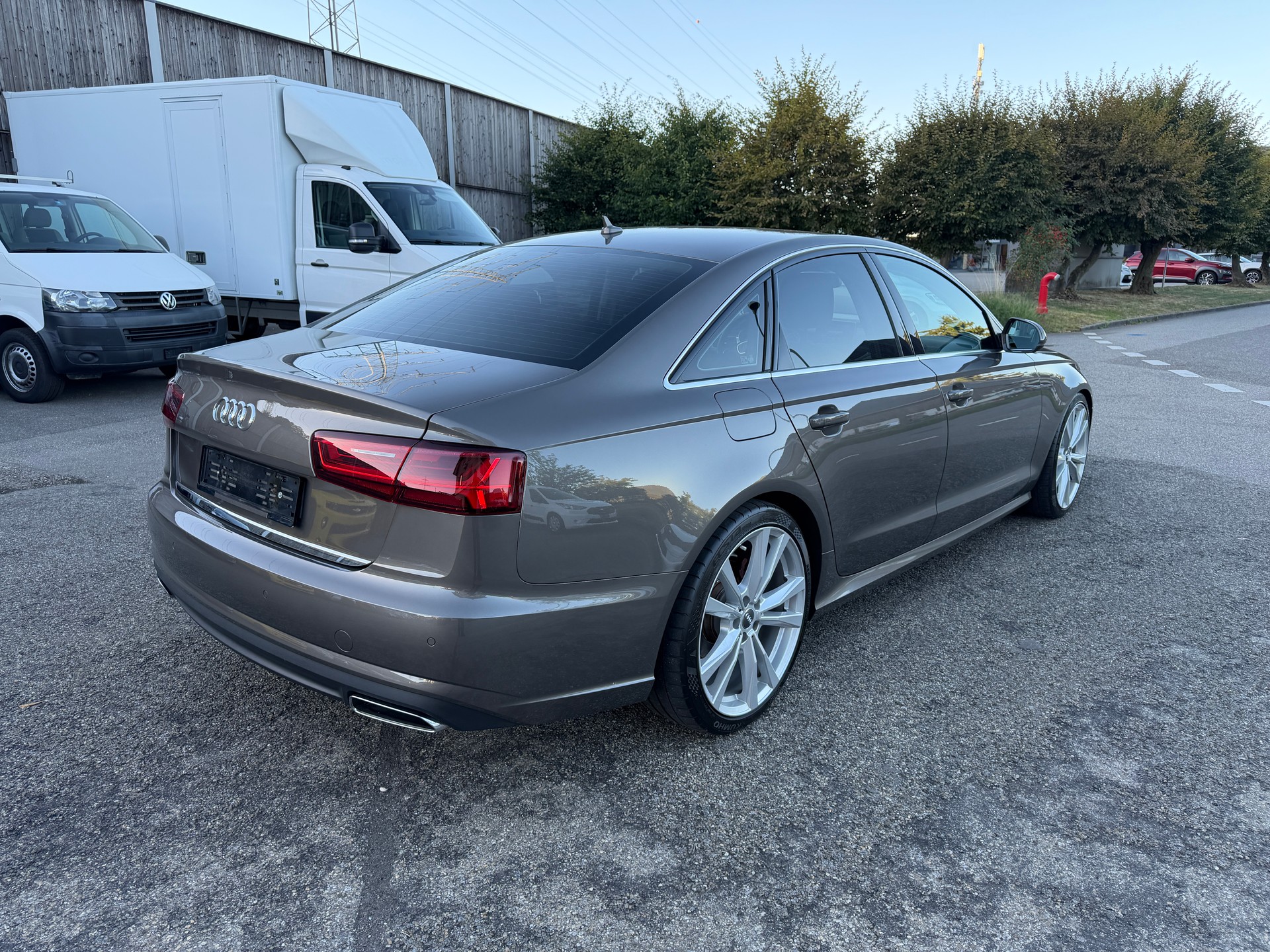AUDI A6 Limousine 2.0 TDI S-tronic-image-4