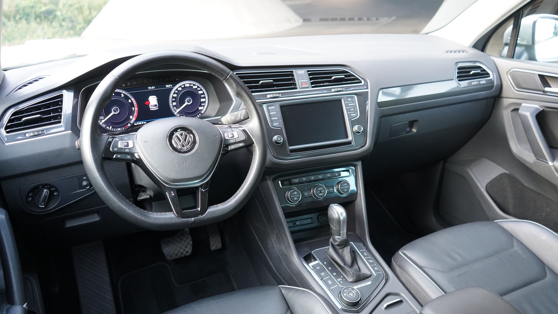 VW Tiguan 2.0TSI Highline 4Motion DSG-image-12