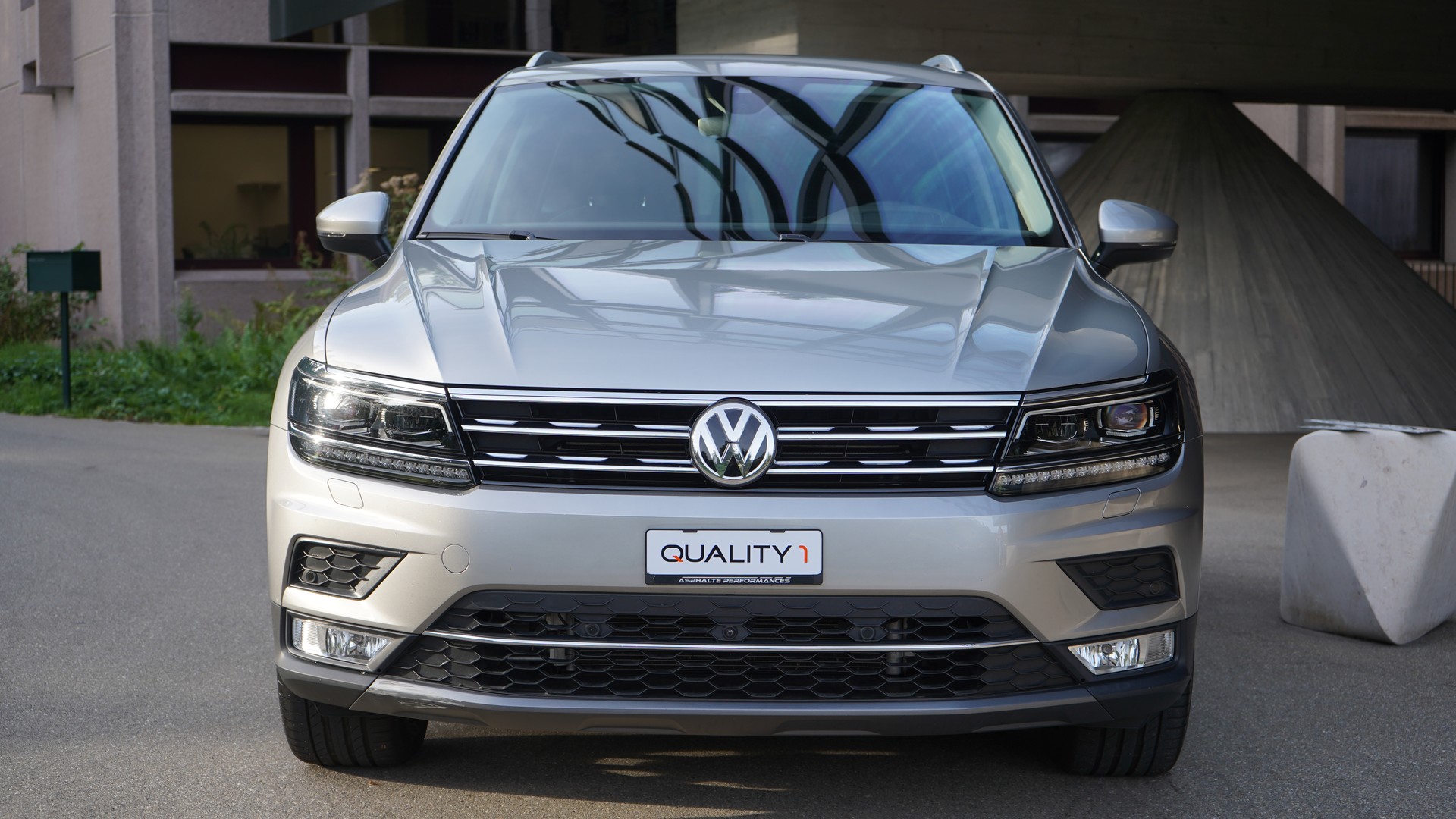 VW Tiguan 2.0TSI Highline 4Motion DSG-image-1