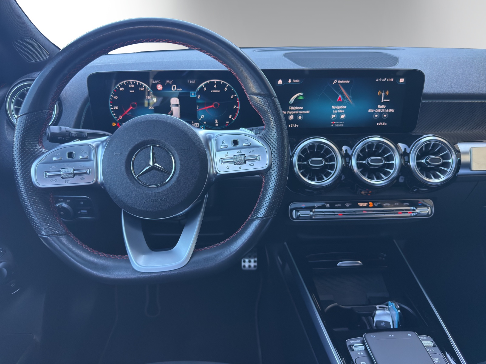 MERCEDES-BENZ GLB 250 AMG Line 4 MATIC-image-11