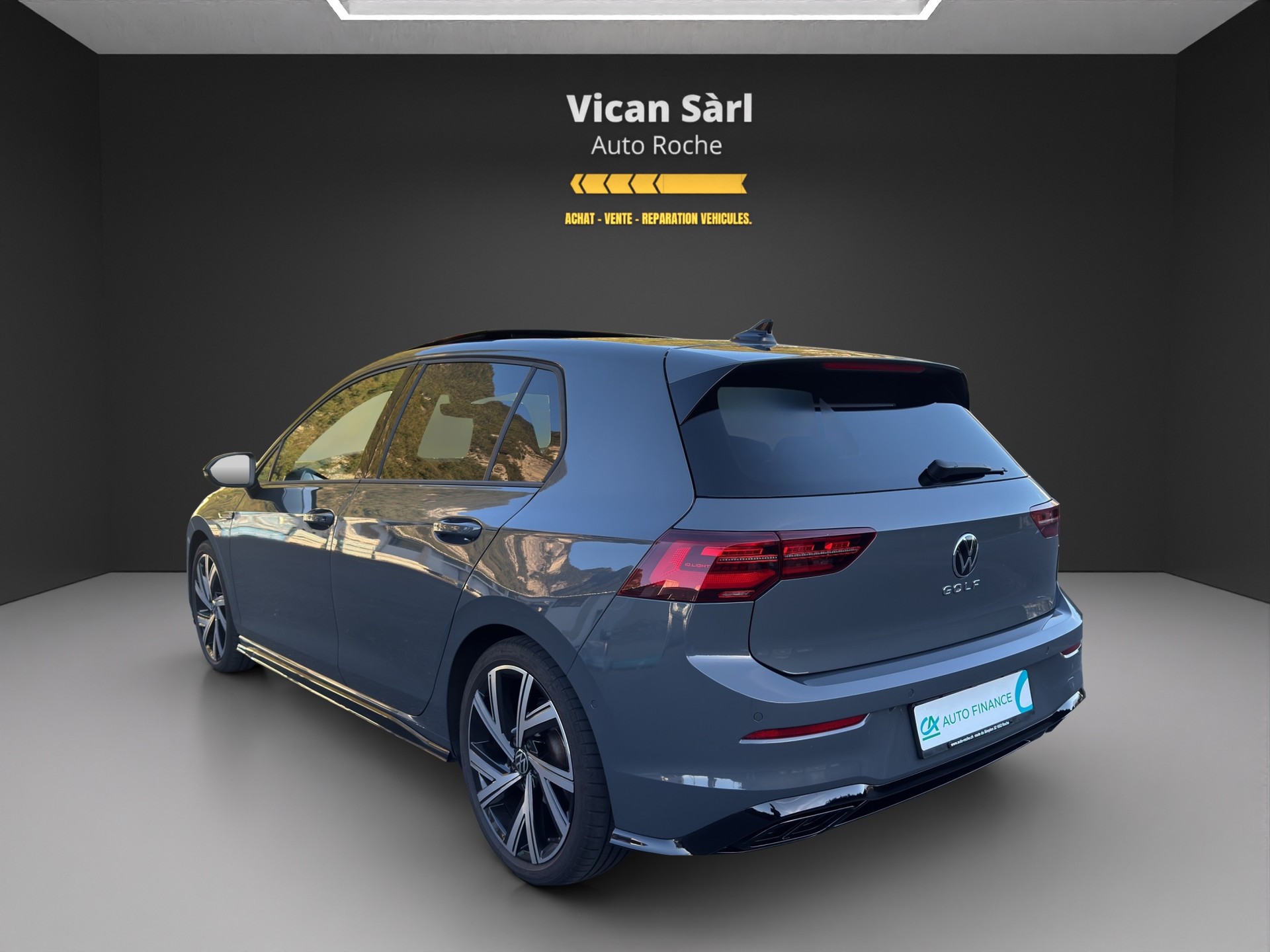VW Golf 1.5 eTSI mHEV ACT R-Line DSG-image-5
