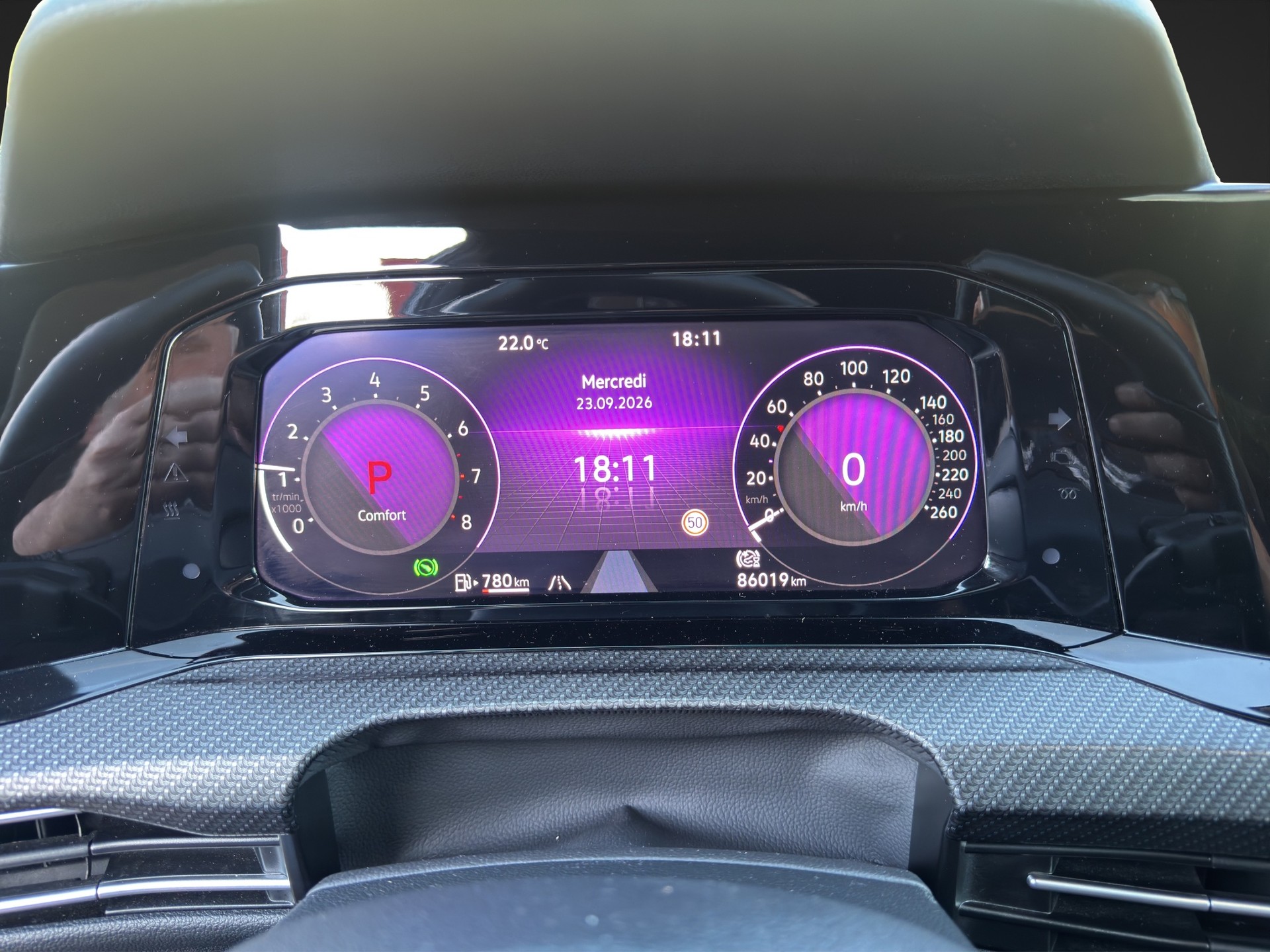 VW Golf 1.5 eTSI mHEV ACT R-Line DSG-image-14