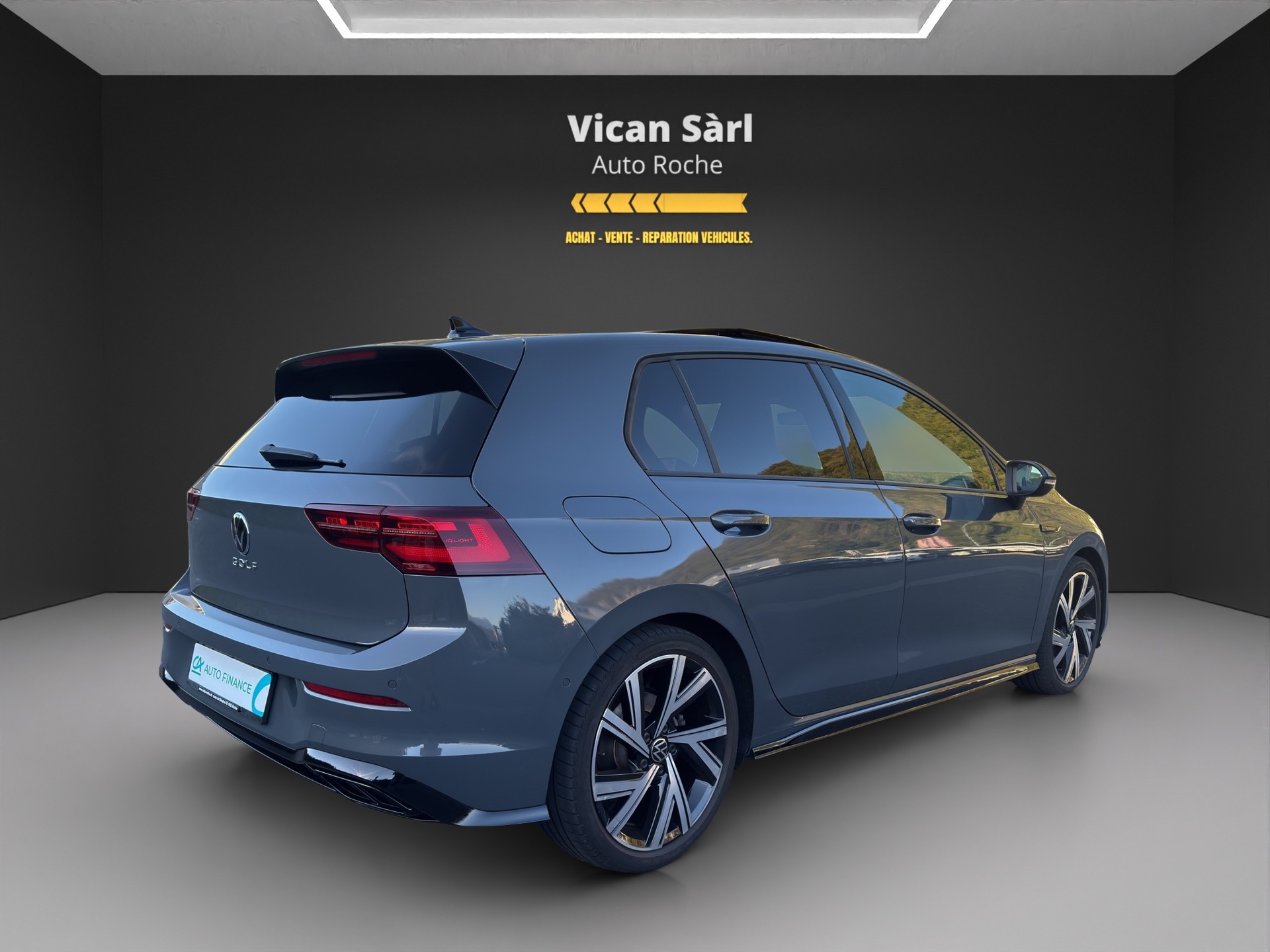 VW Golf 1.5 eTSI mHEV ACT R-Line DSG-image-6