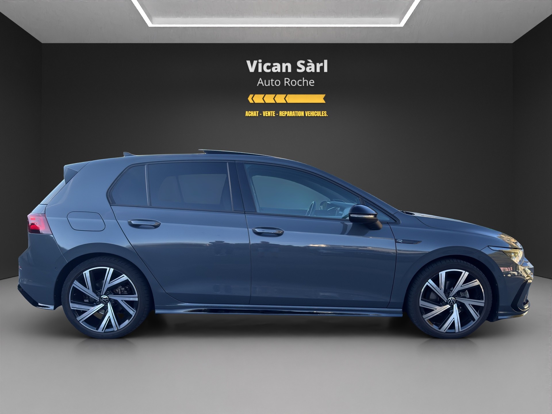 VW Golf 1.5 eTSI mHEV ACT R-Line DSG-image-3