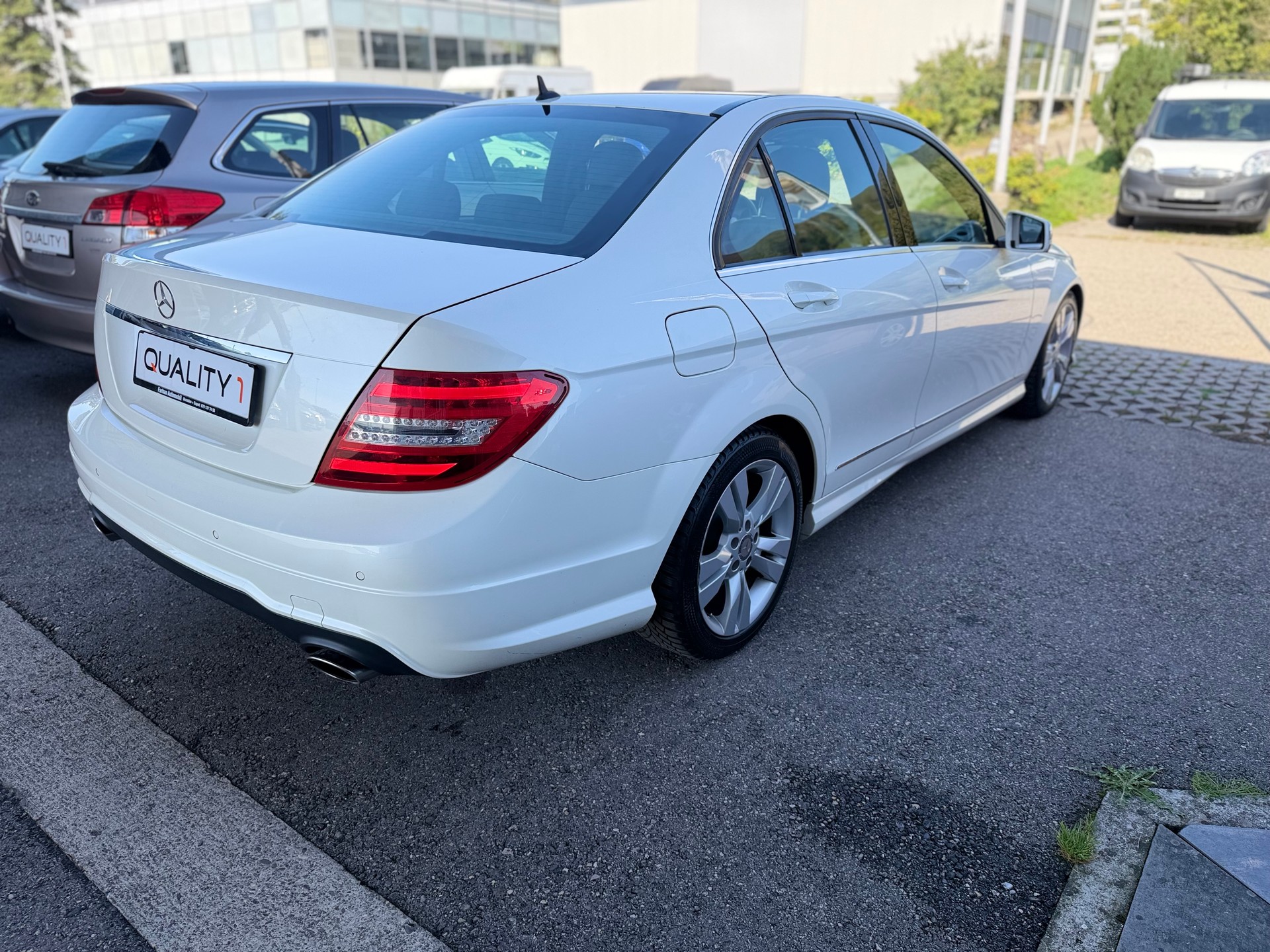 MERCEDES-BENZ C 350 Elégance 4Matic 7G-Tronic .AMG LINE-image-4