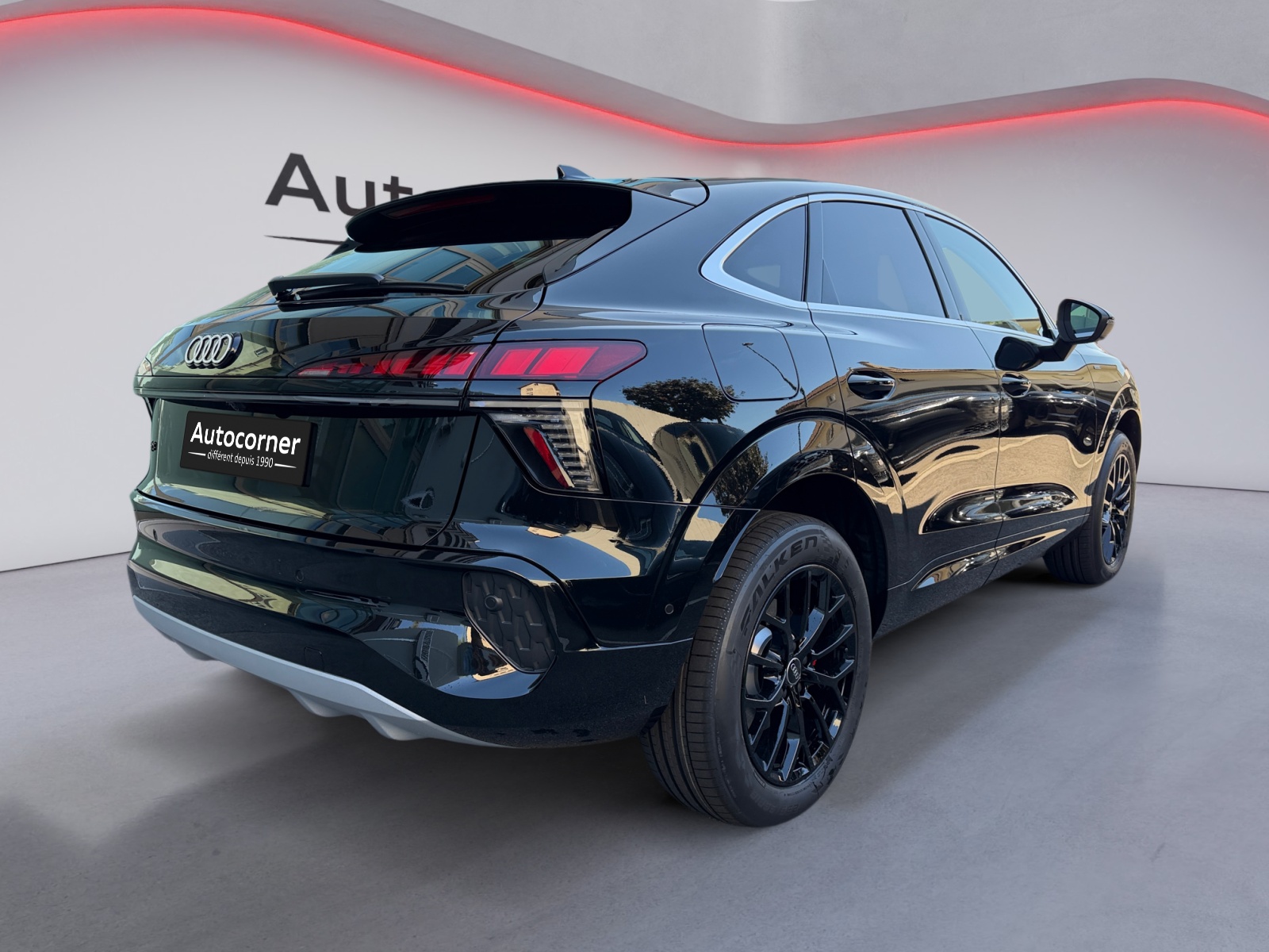 AUDI Q3 Sportback e-hybrid 200 kW S tronig-image-4