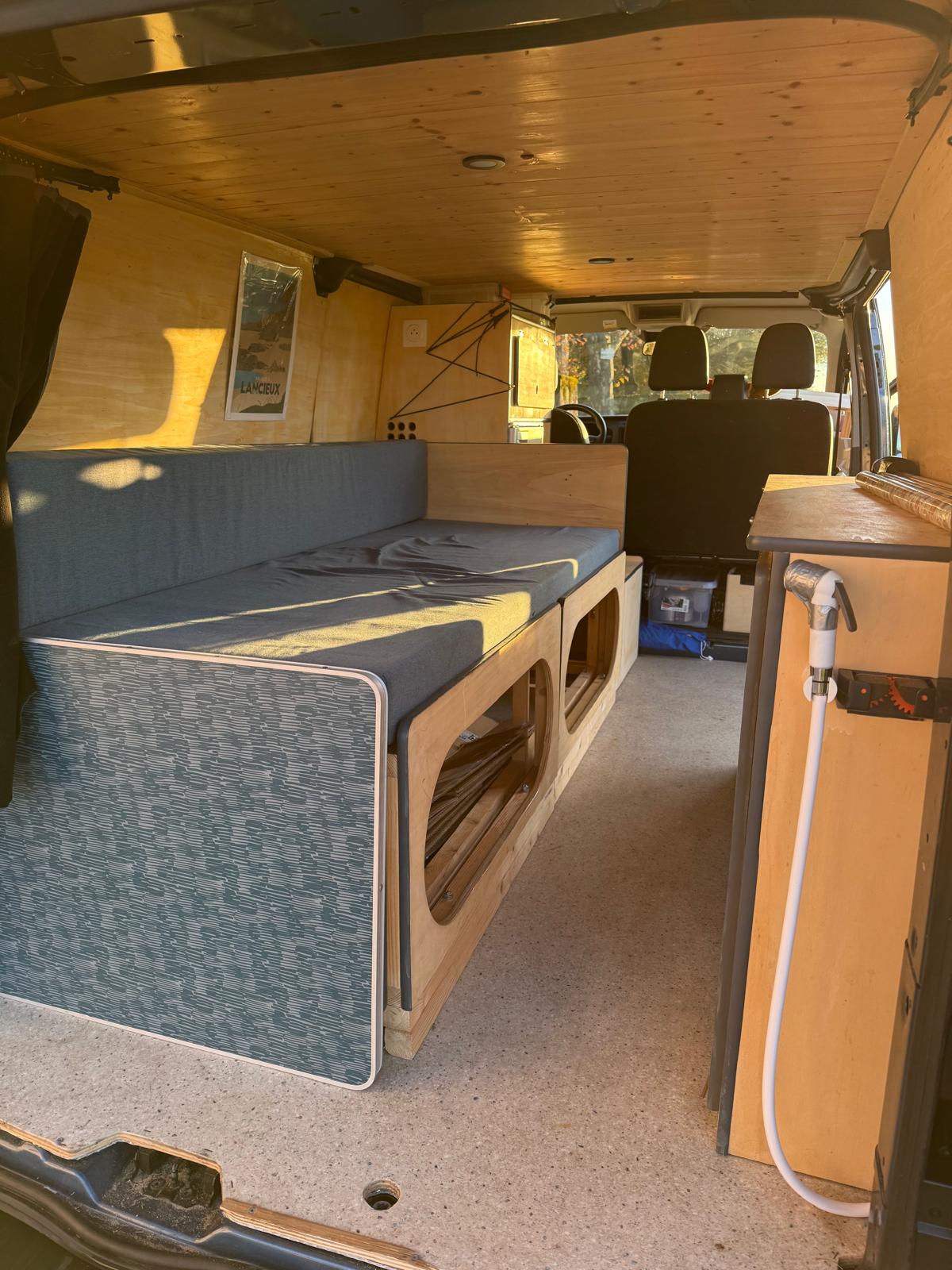 FORD TRANSIT CUSTOM-image-4