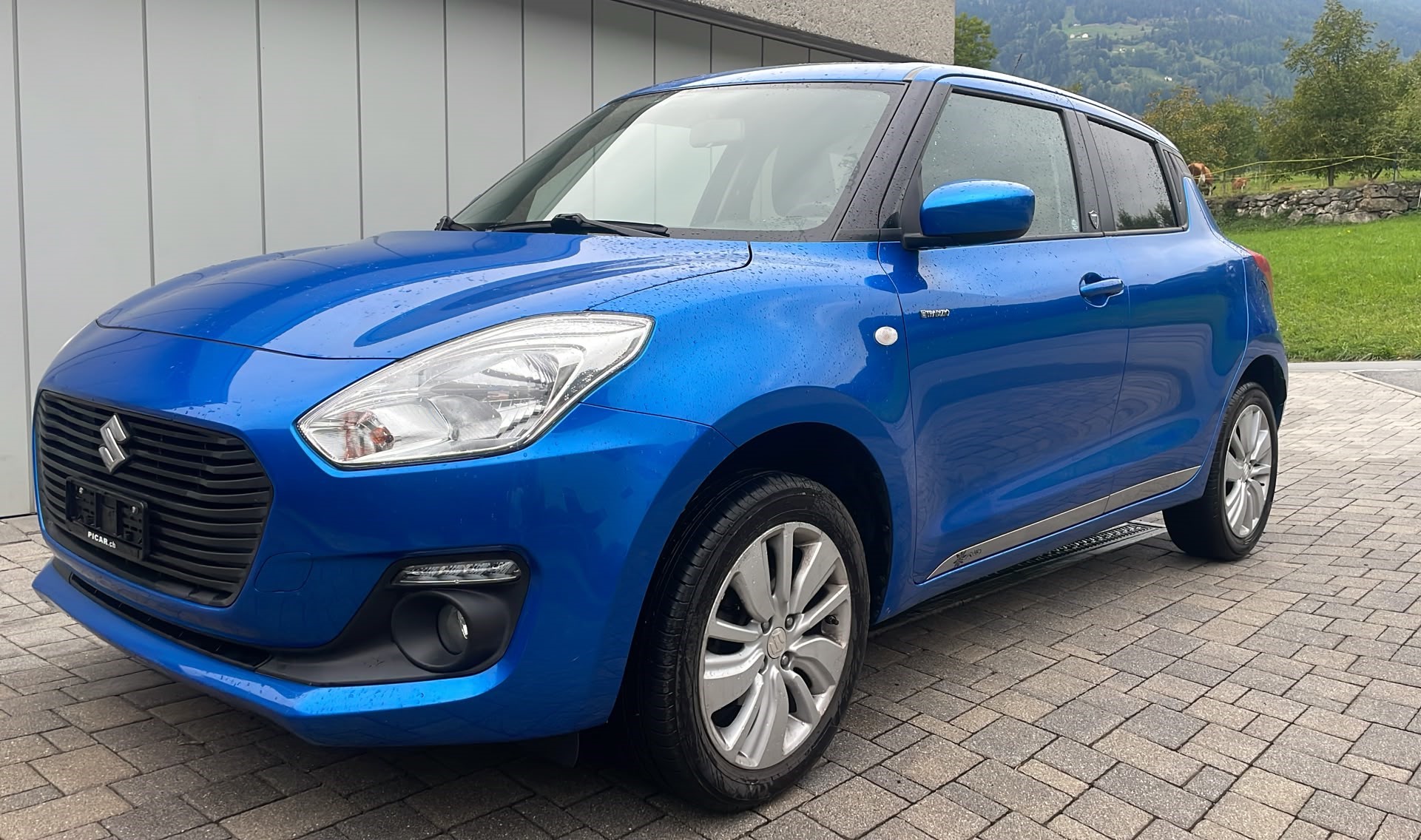 Car photo