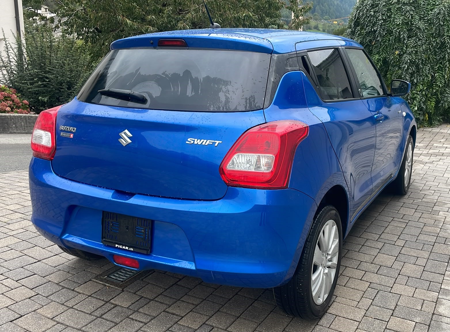 SUZUKI Swift 1.2i Tradizio Allgrip 4x4-image-3