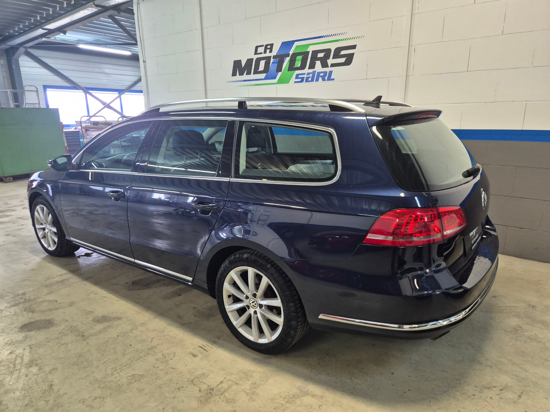 VW Passat Variant 1.8 TSI Highline DSG-image-5