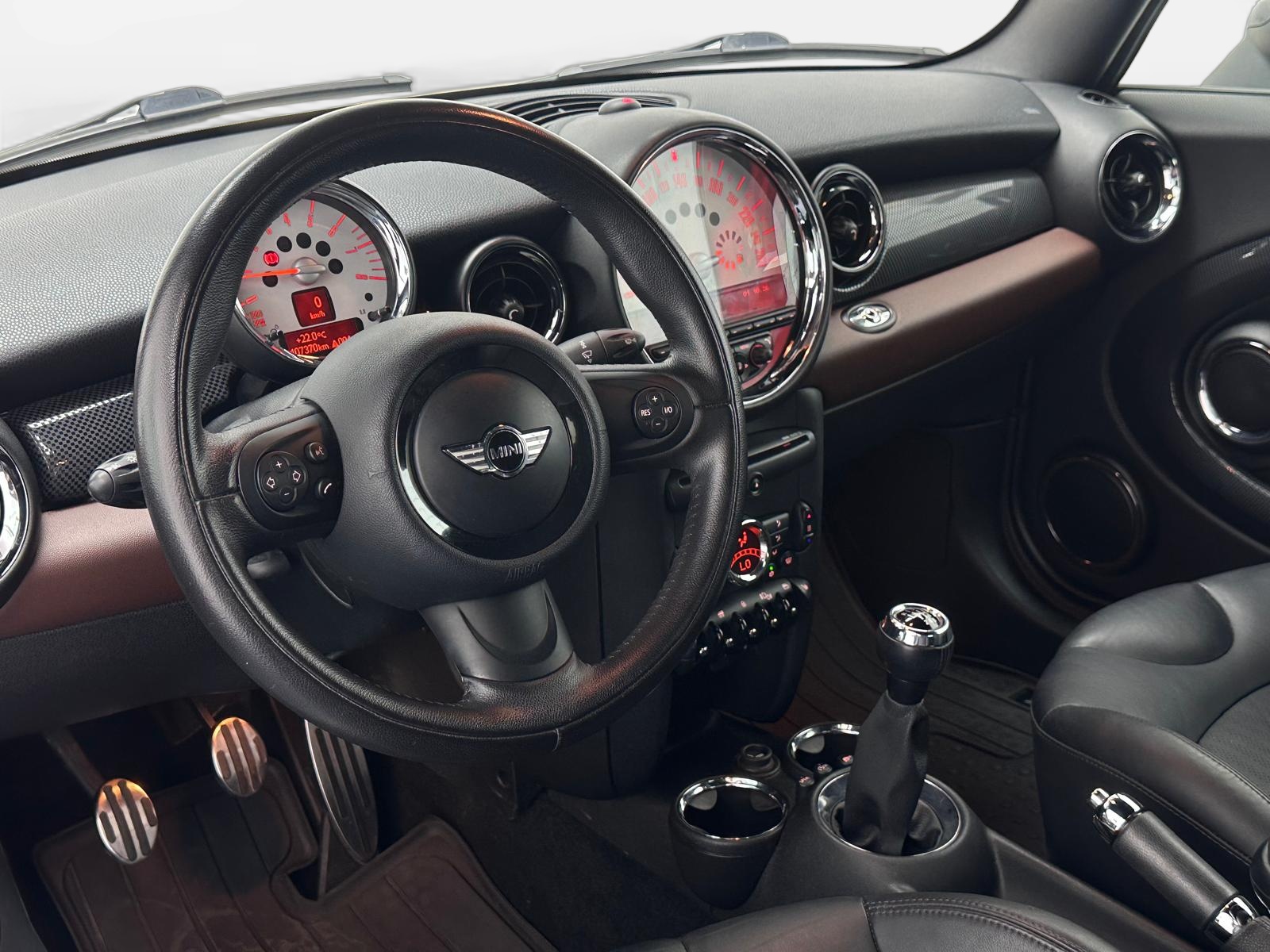 MINI Cooper S Cabriolet-image-12