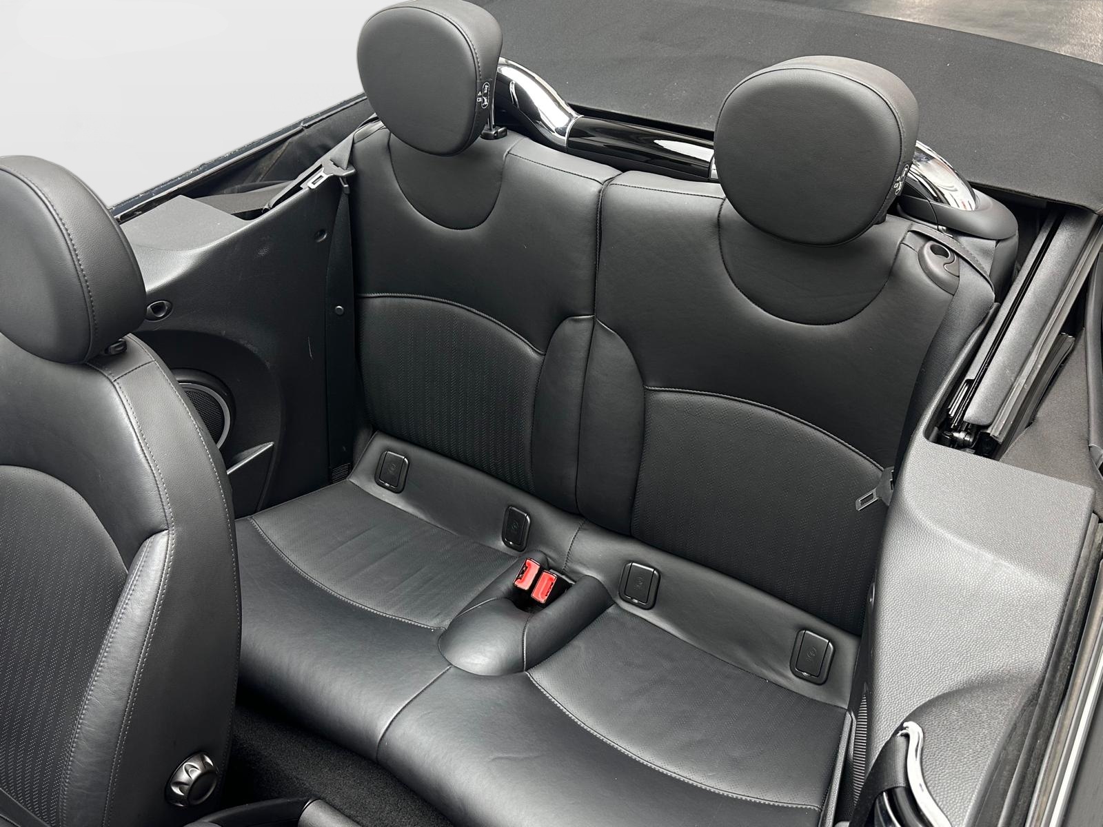 MINI Cooper S Cabriolet-image-16