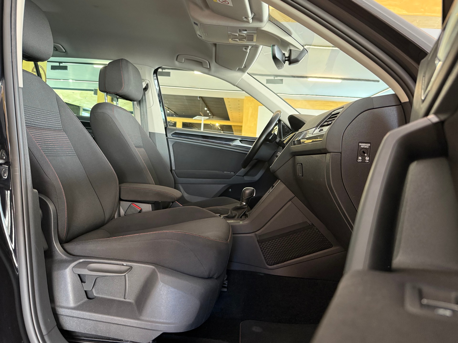 VW Tiguan 2.0TSI Comfortline 4Motion DSG-image-15