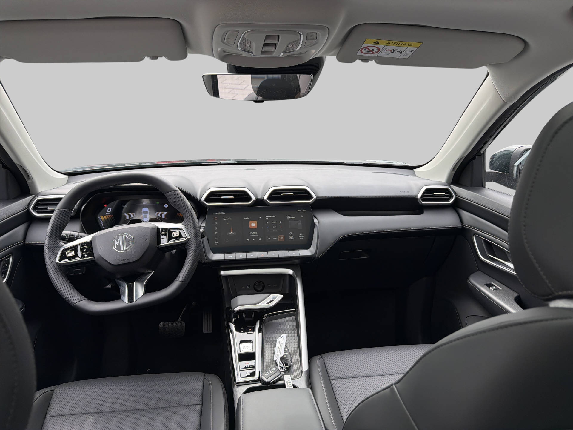 MG ZS 1.5 Hybrid+ Luxury-image-5