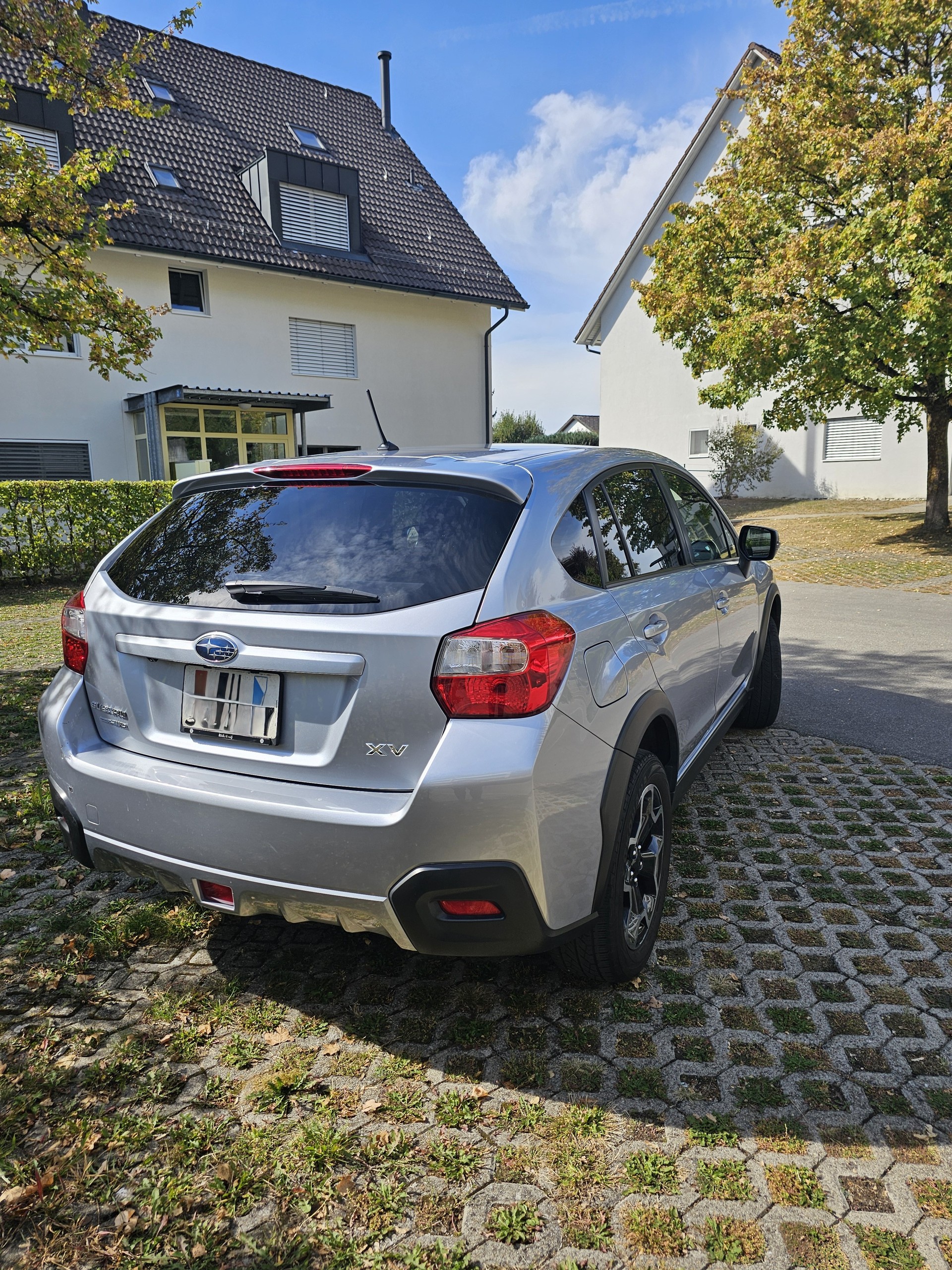 SUBARU 2.0i Swiss Two-image-1