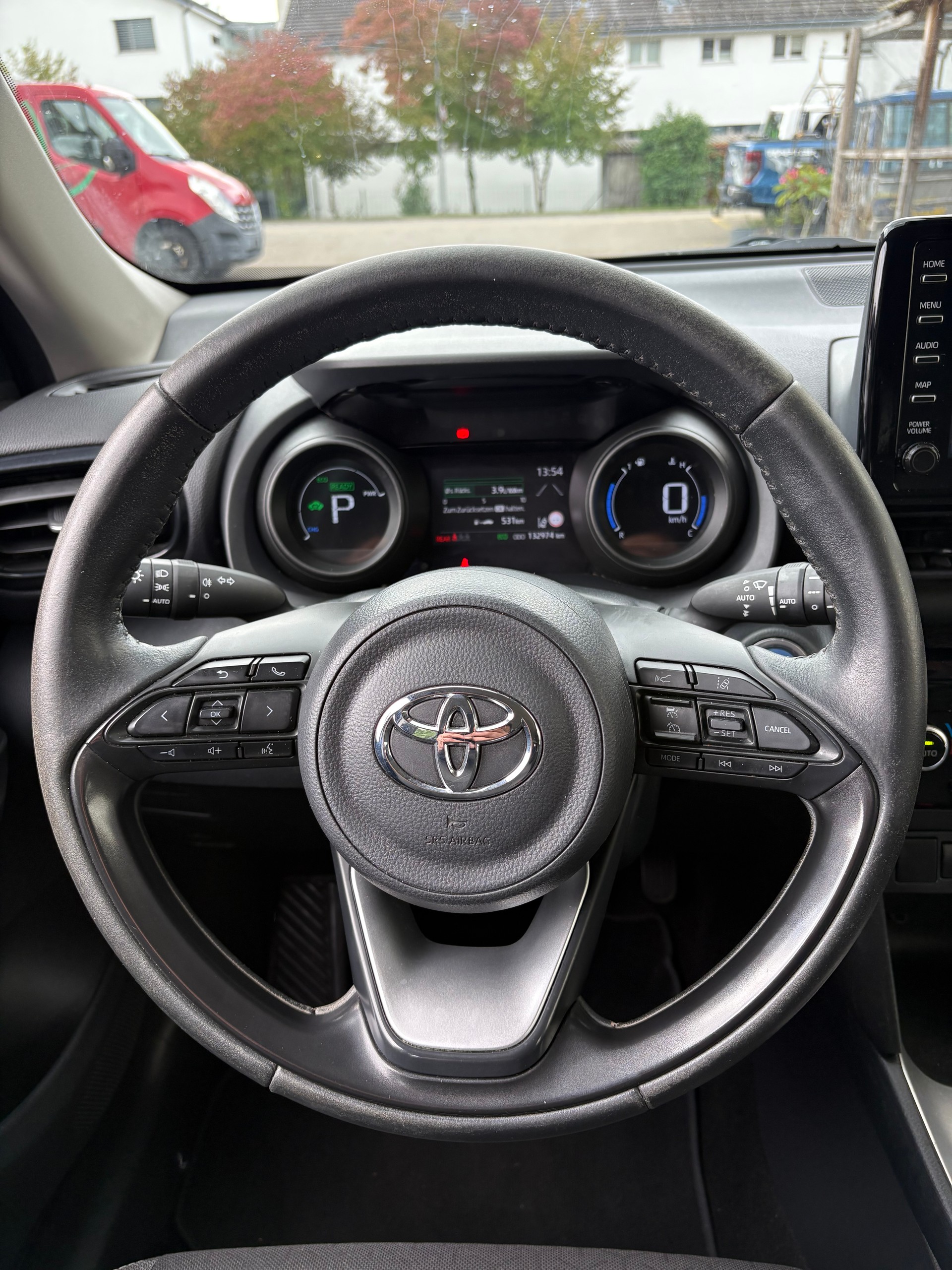 TOYOTA Yaris Cross 1.5 Comfort e-CVT-image-9