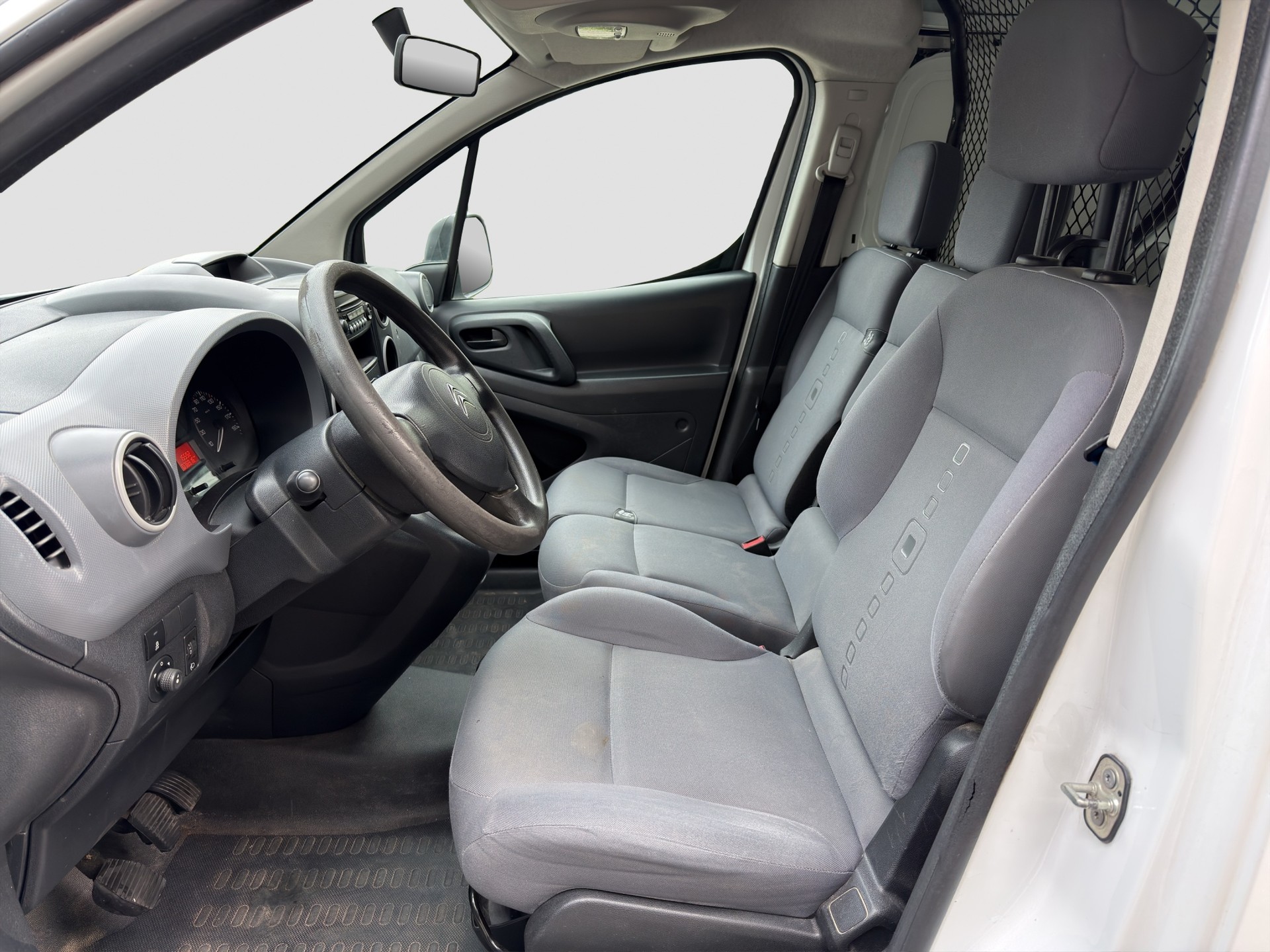 CITROEN Berlingo 1.6VTi 600 Komfort-image-8