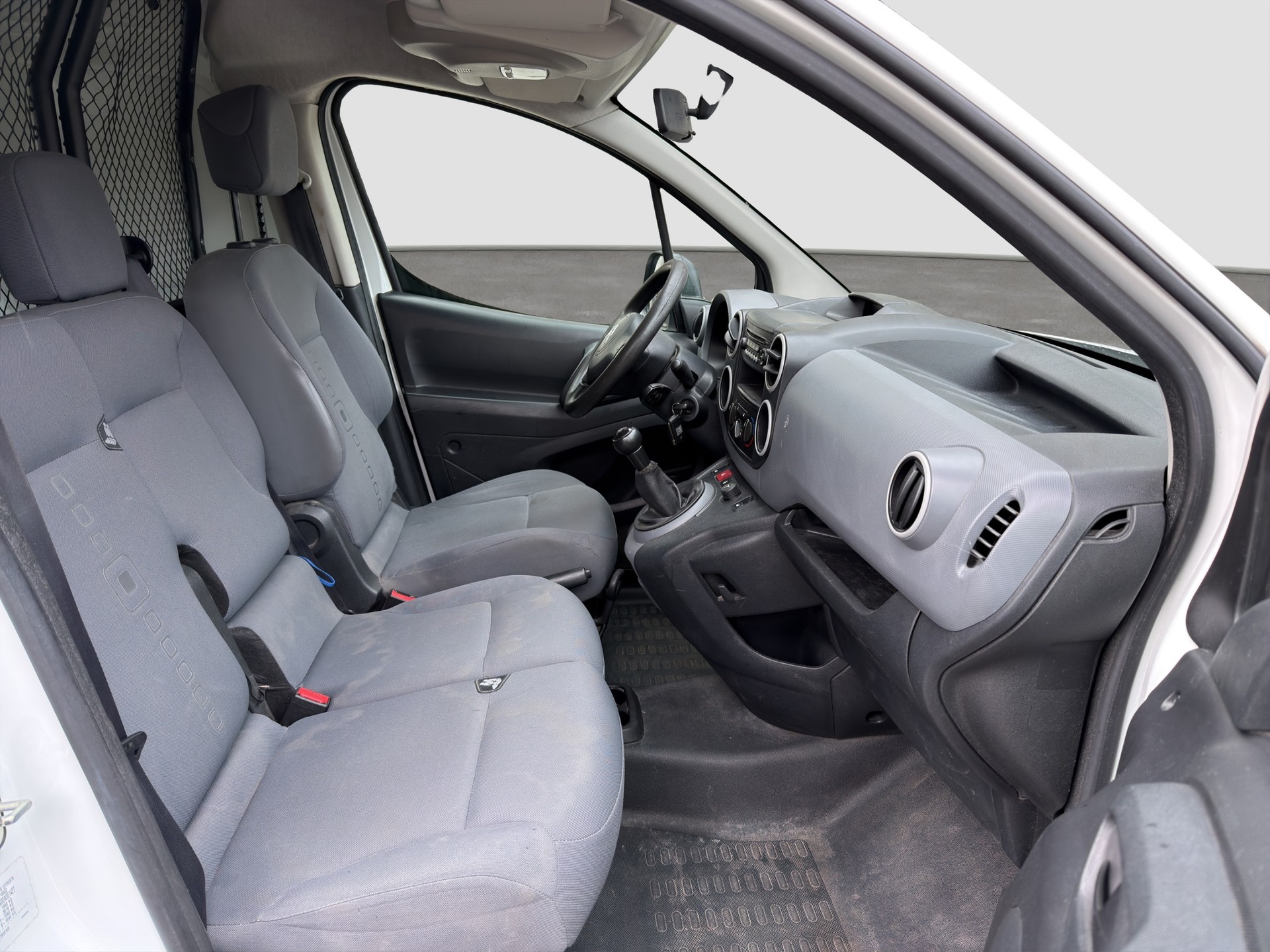 CITROEN Berlingo 1.6VTi 600 Komfort-image-10