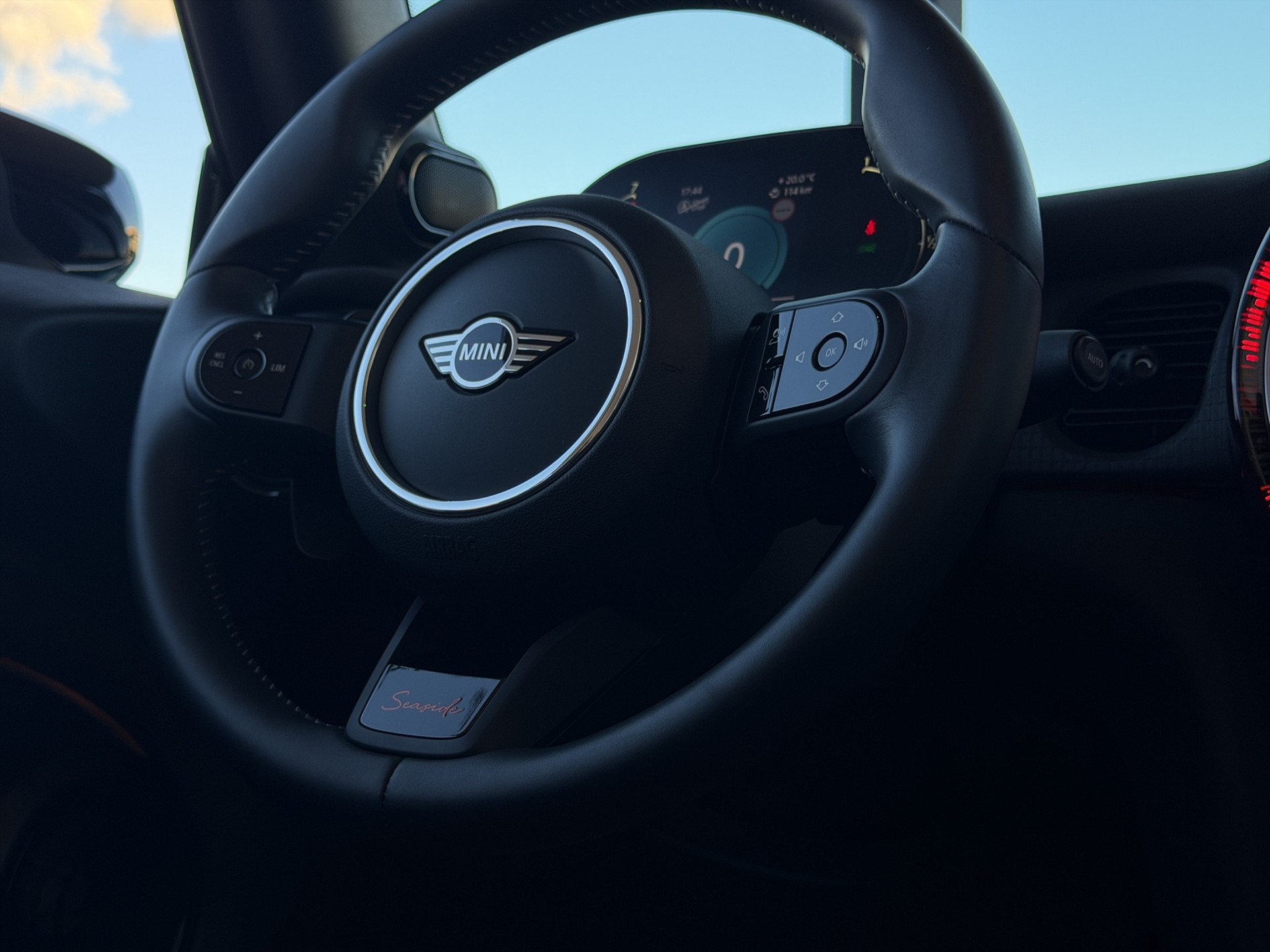 MINI Cooper S Cabriolet DKG*Ab MFK,1 Jahr oder 20'000km Garantie auf Motor und Getriebe*-image-18