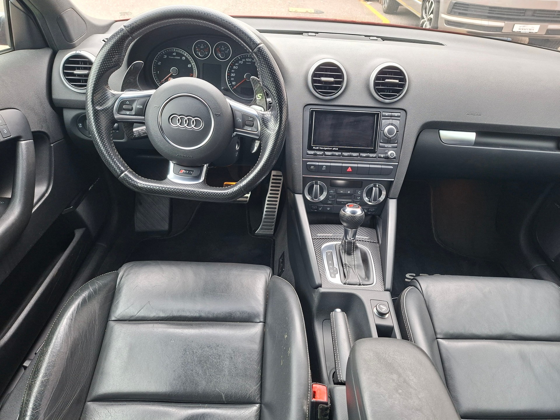 AUDI RS3 Sportback 2.5 TFSI quattro S-tronic-image-8