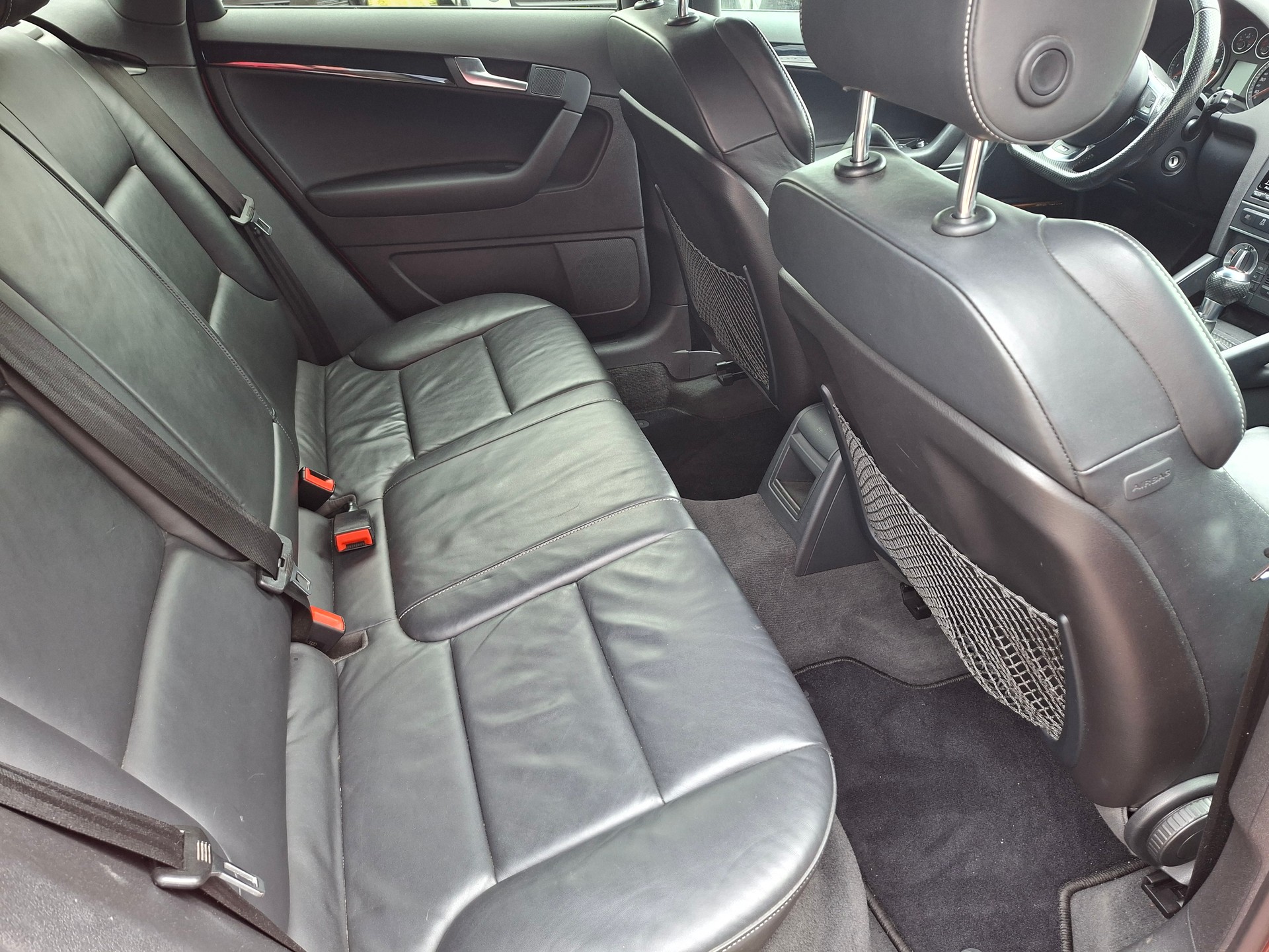 AUDI RS3 Sportback 2.5 TFSI quattro S-tronic-image-10
