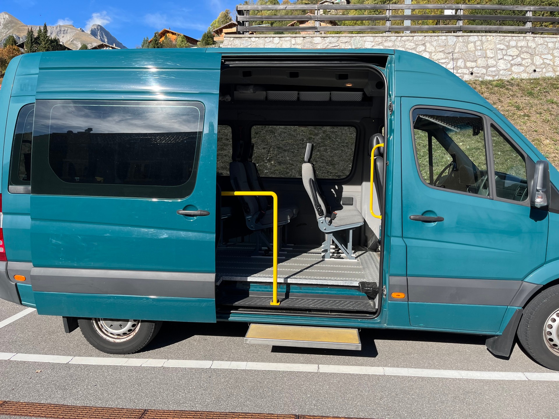 MERCEDES-BENZ Sprinter-image-3