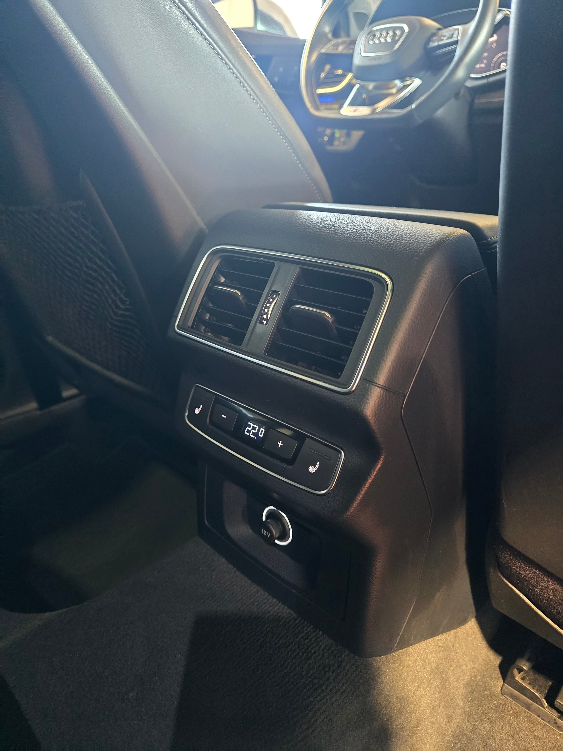 AUDI SQ5 3.0 TFSI quattro S-tronic-image-16