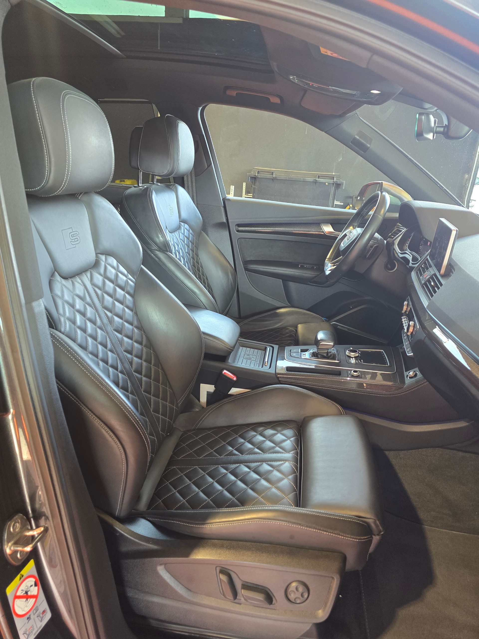 AUDI SQ5 3.0 TFSI quattro S-tronic-image-21