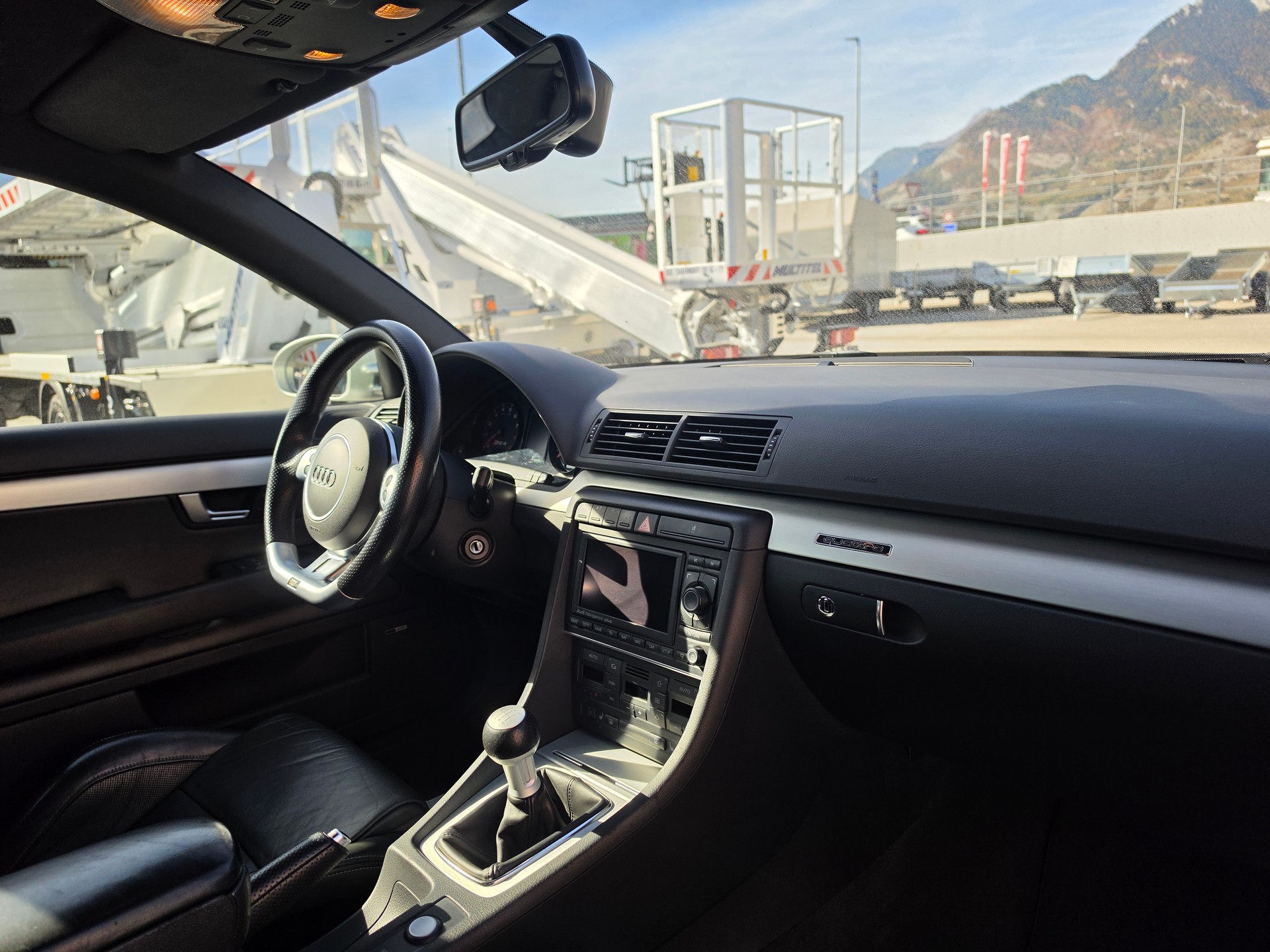 AUDI RS4 Limousine 4.2 V8 quattro-image-14