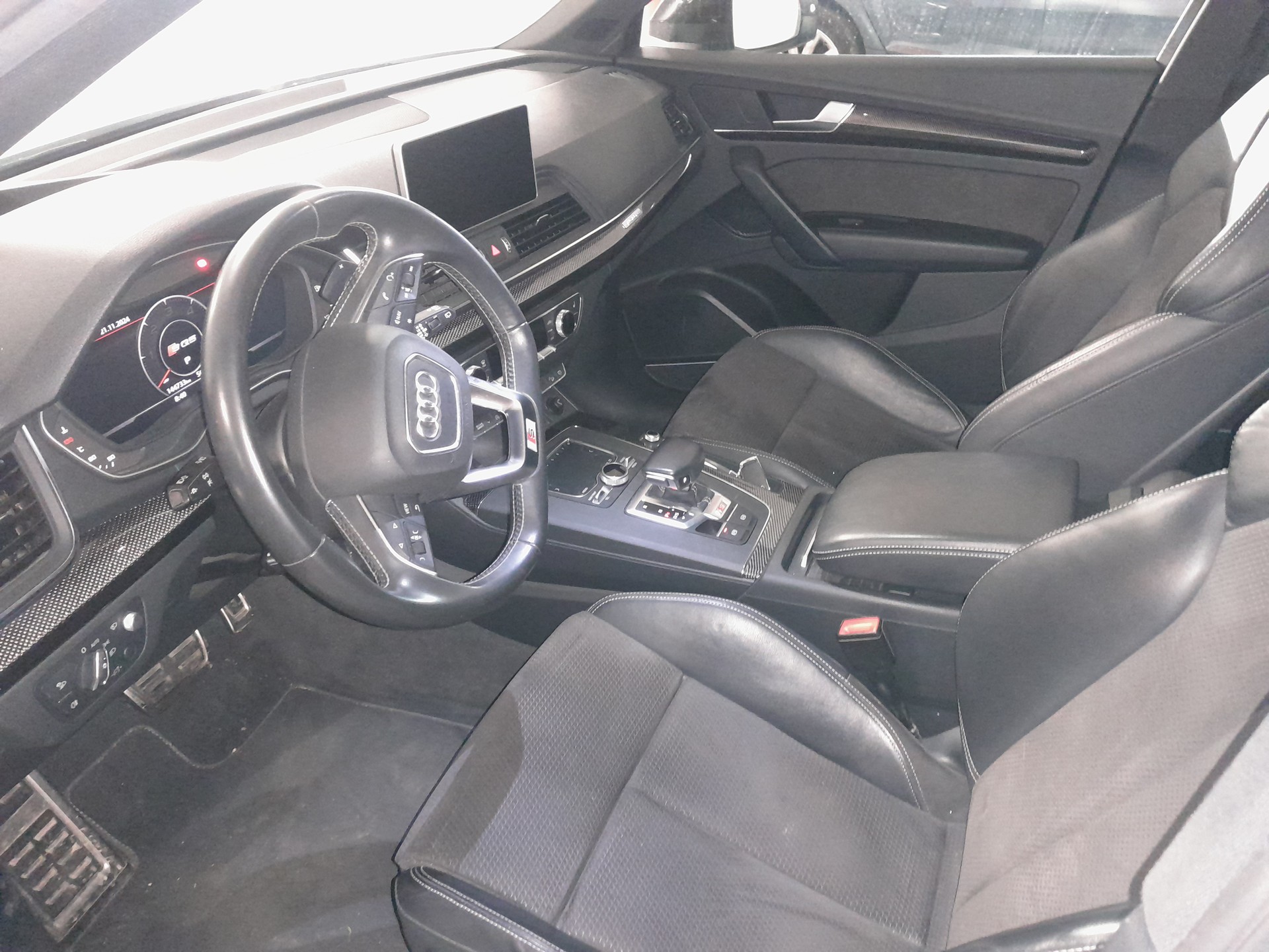 AUDI SQ5 TDI quattro tiptronic-image-9